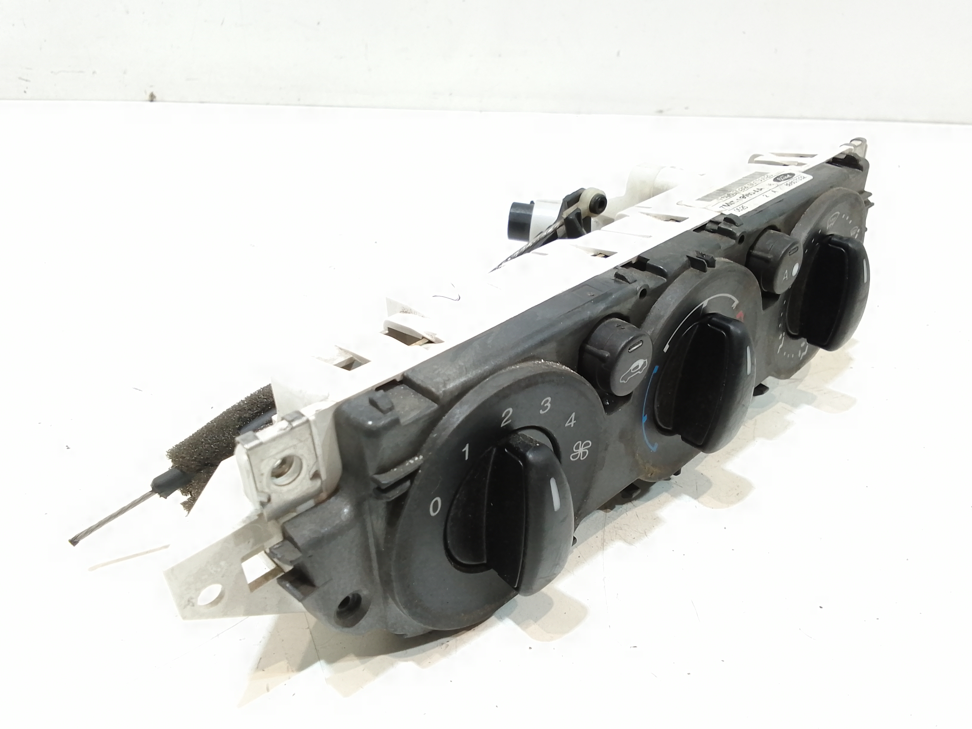 Comandi Clima per Ford Focus S. Wagon 3 Serie (2004 - 2008)