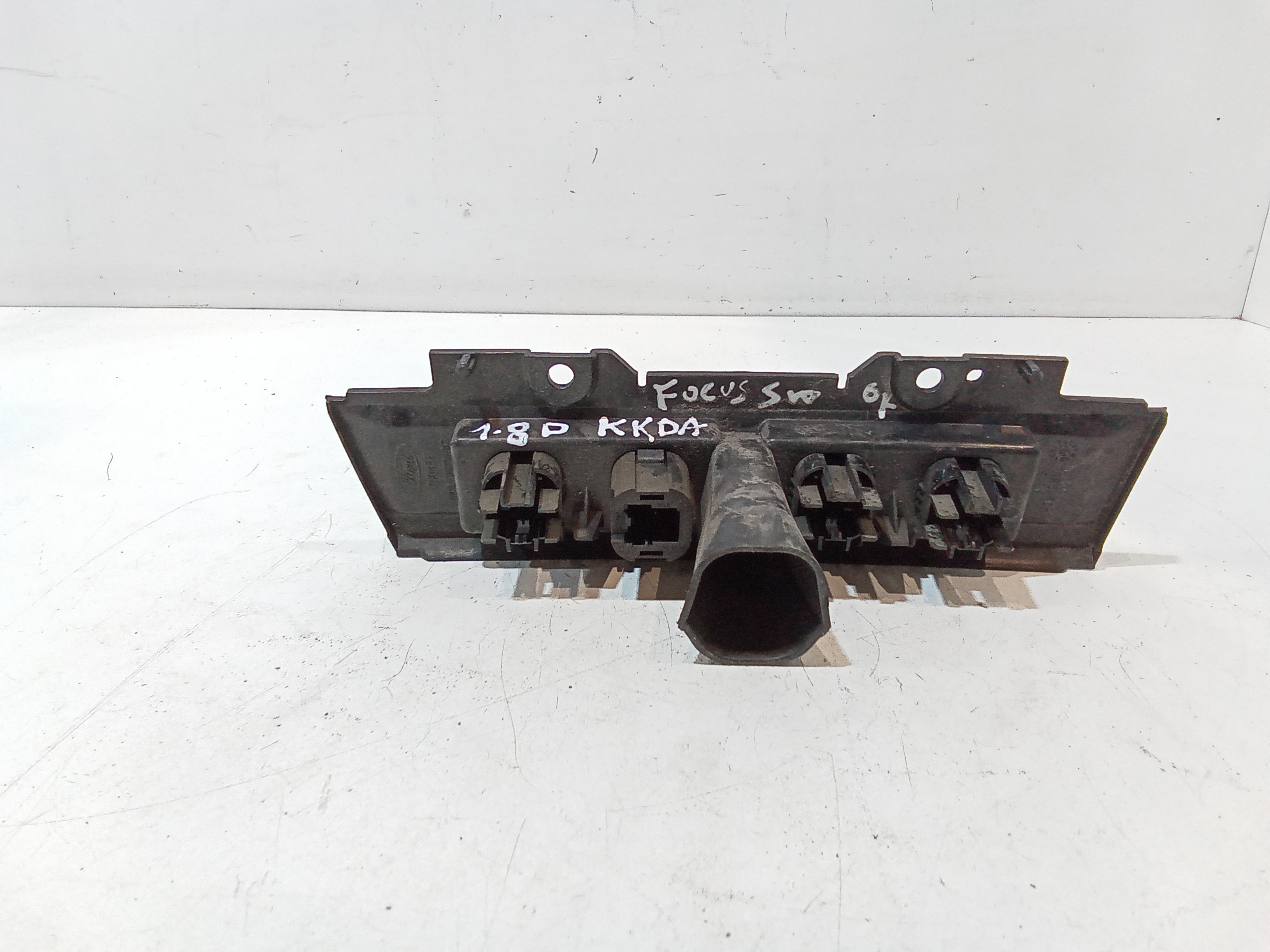 Pulsante Tergilunotto posteriore per Ford Focus S. Wagon 3 Serie (2004 - 2008)