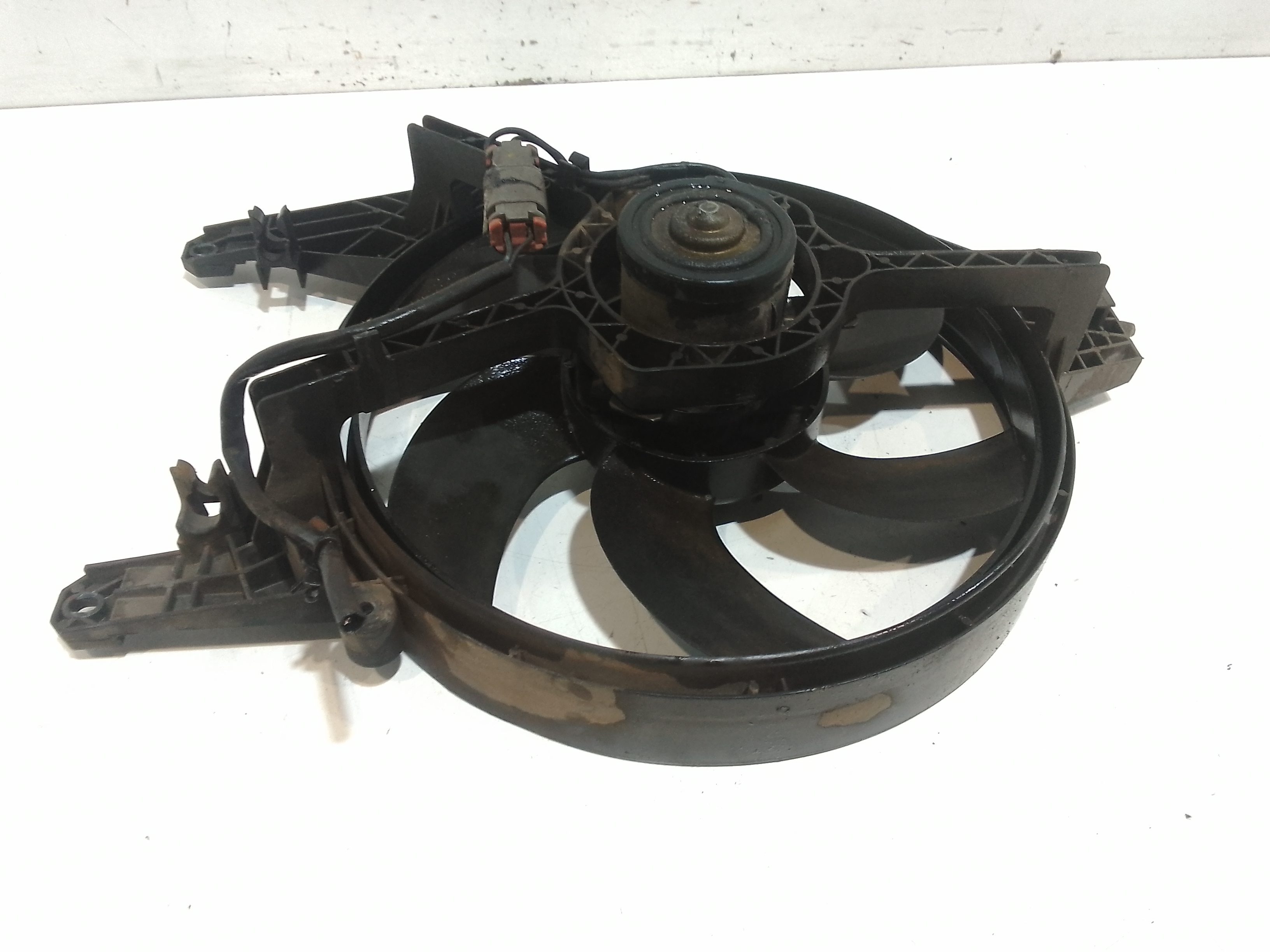 Ventola radiatore per Nissan Micra 2 Serie (1998 - 2000)