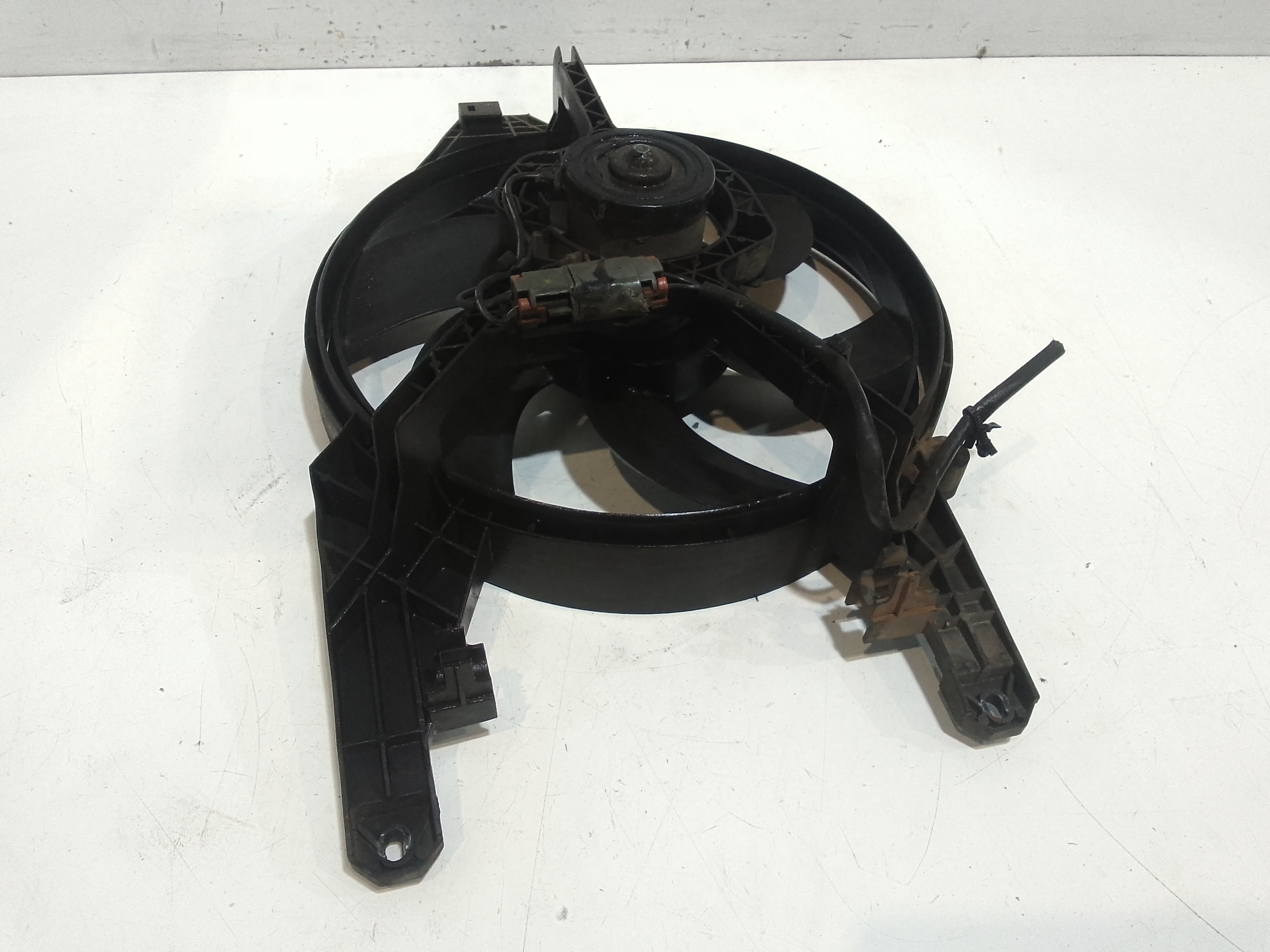 Ventola radiatore per Nissan Micra 2 Serie (1998 - 2000)