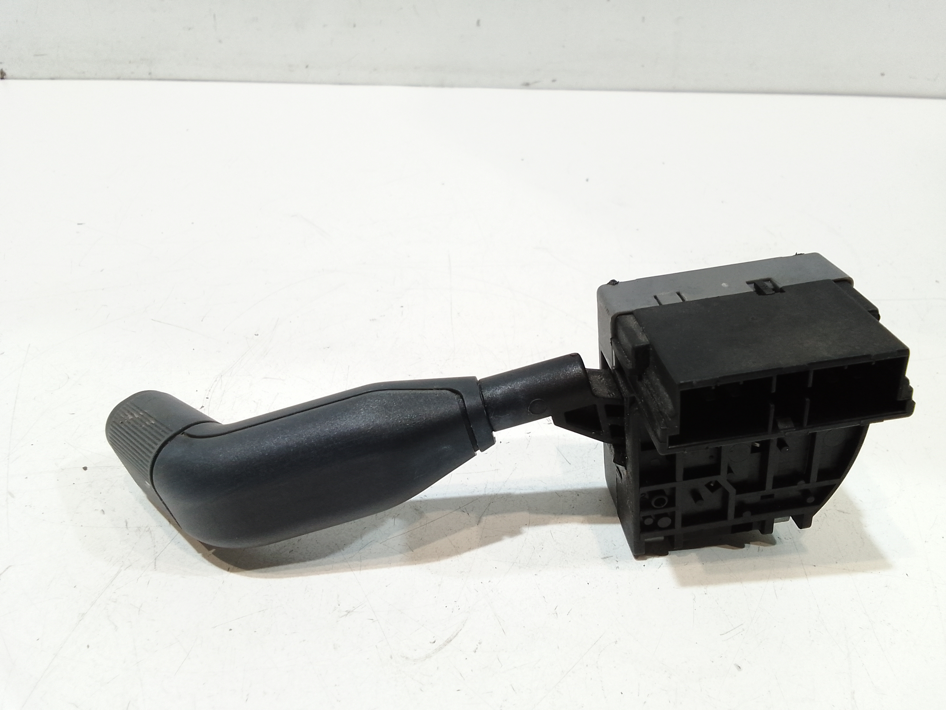 Devioluci destro per Renault Clio Serie (94>98) (1994 - 1998)