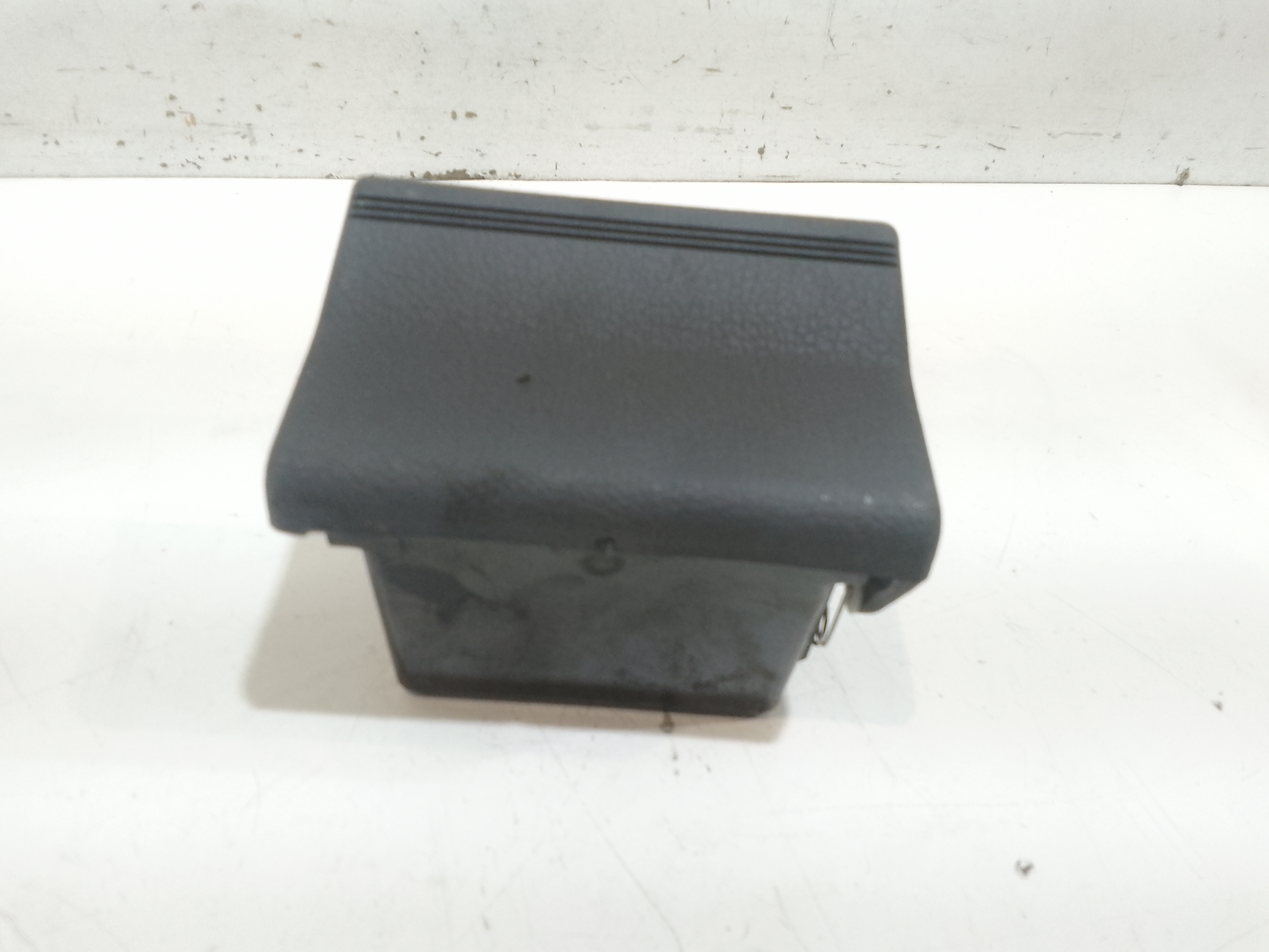 Posacenere per Renault Clio Serie (94>98) (1994 - 1998)