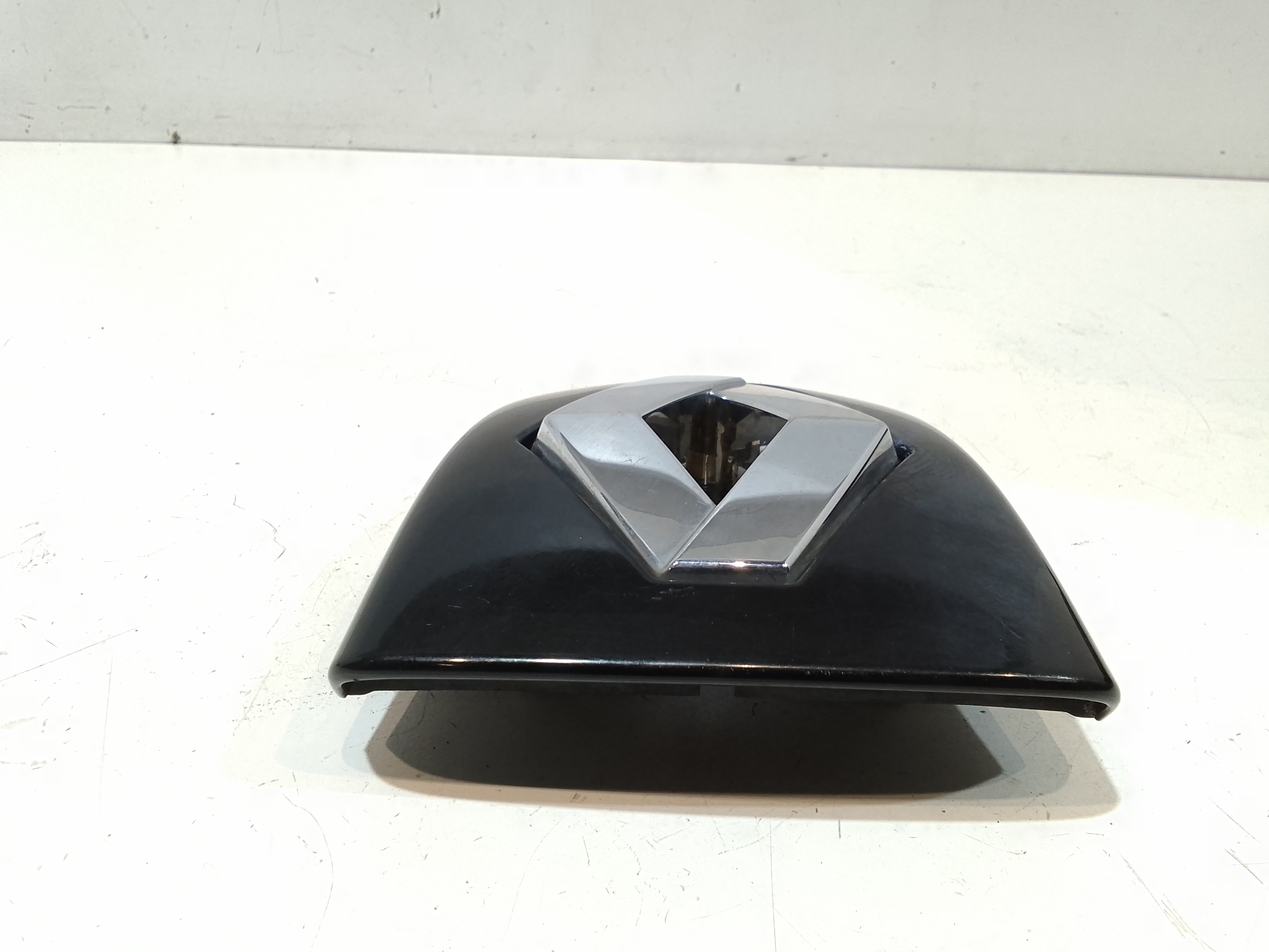 Maniglia apertura cofano posteriore per Renault Clio Serie (04>08) (2004 - 2008)