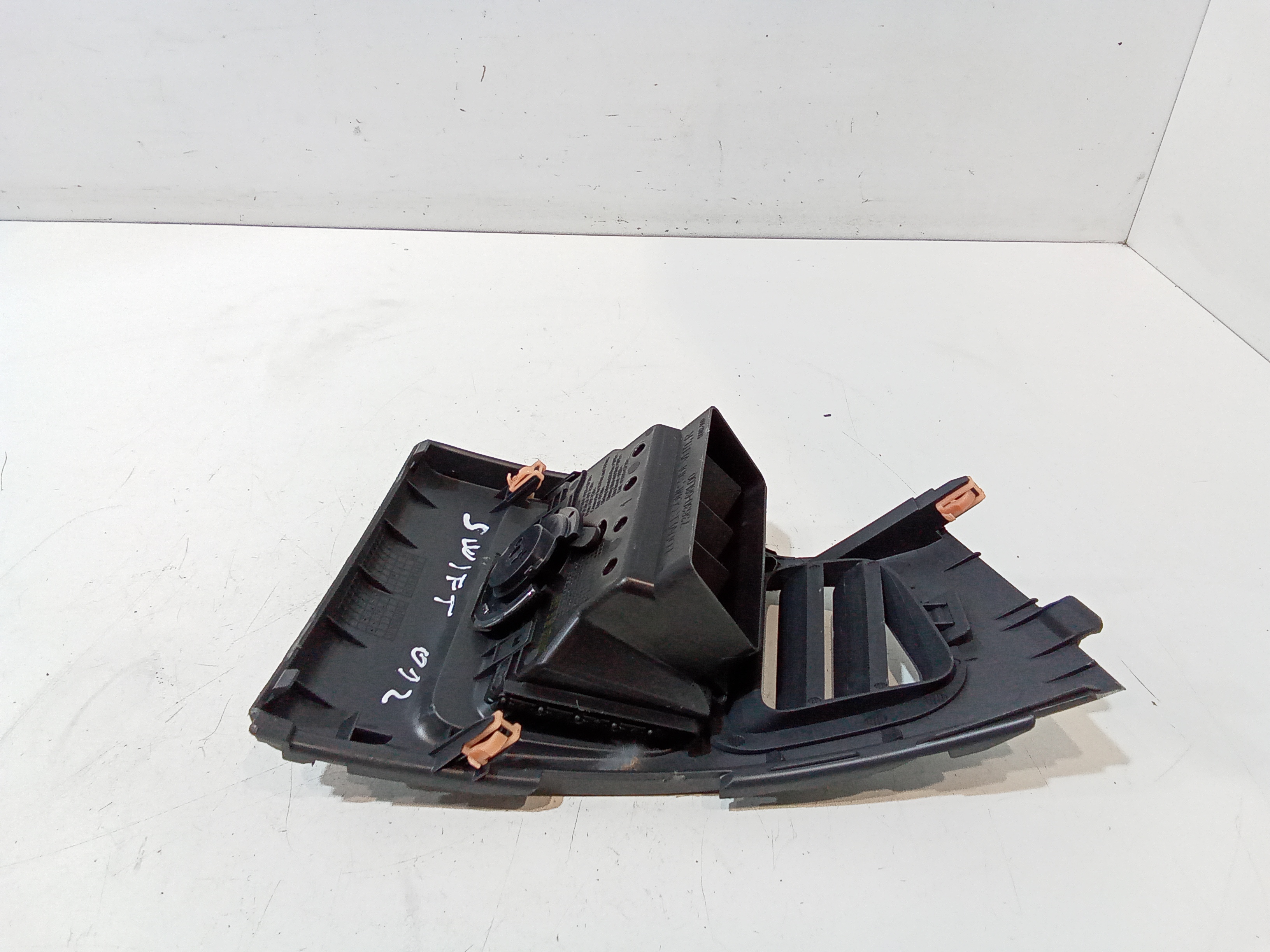 Bocchetta aria cruscotto lato passeggero per Suzuki Swift 5 Serie (10>12) (2010 - 2012)