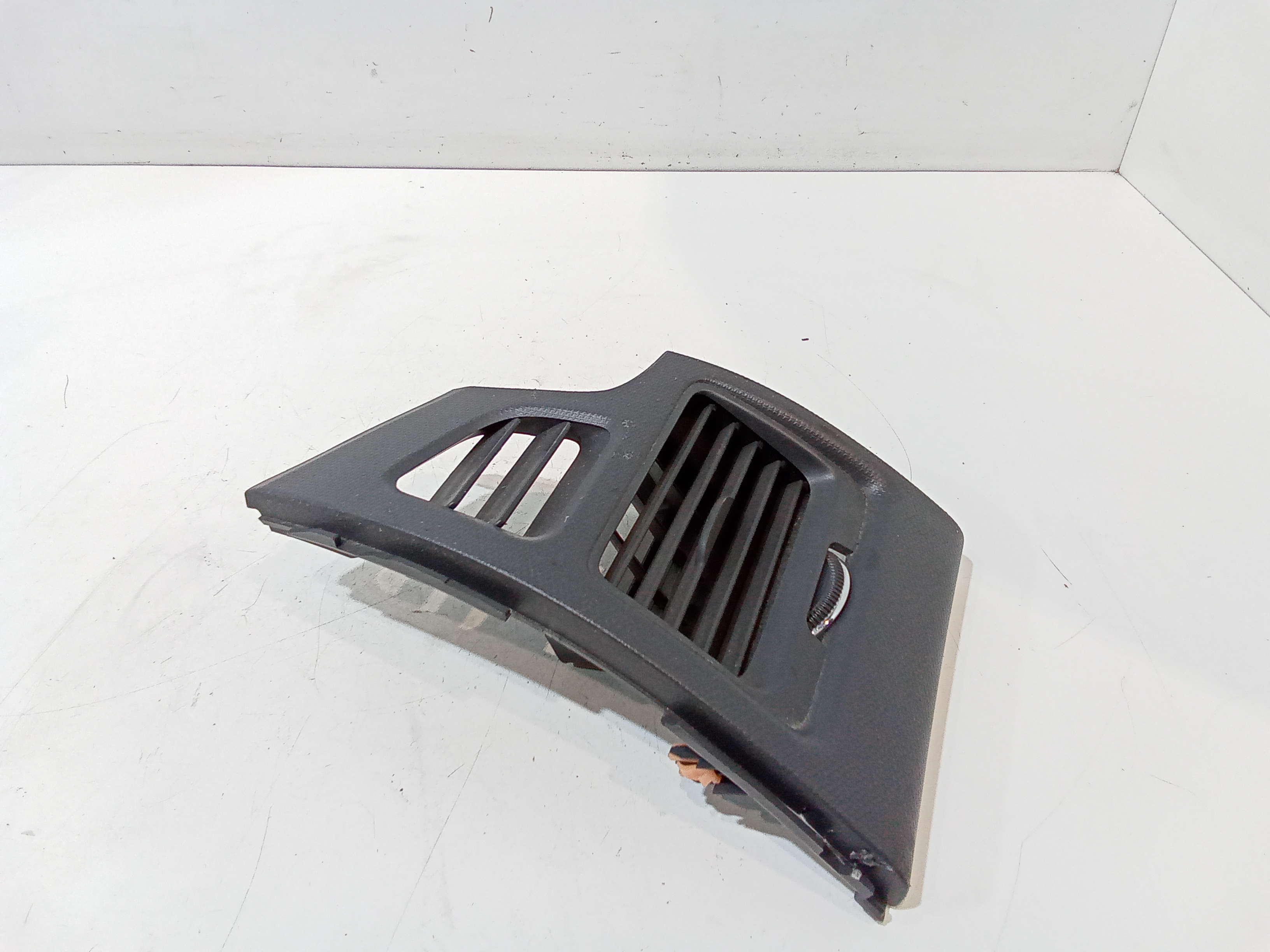 Bocchetta aria cruscotto lato passeggero per Suzuki Swift 5 Serie (10>12) (2010 - 2012)