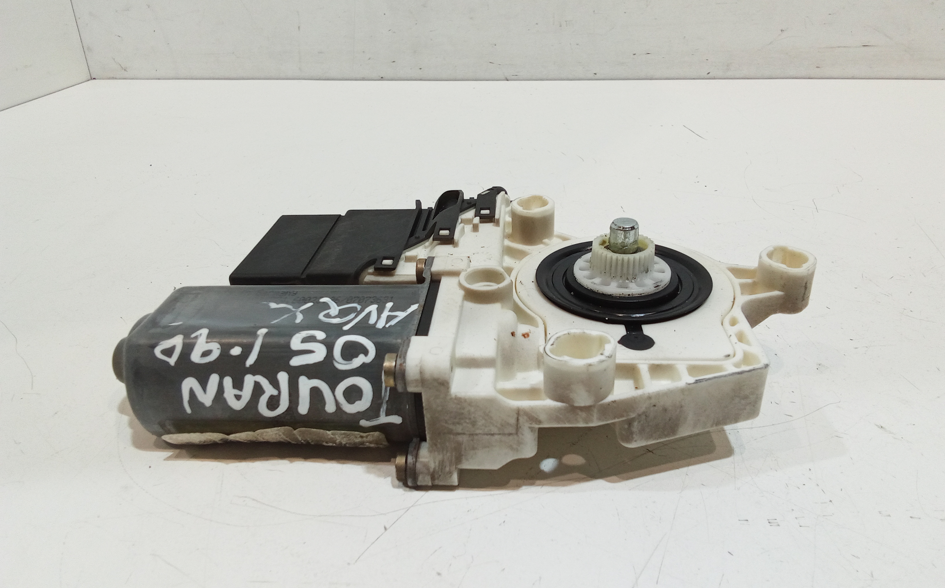 Motorino Alzavetro anteriore Sinistro per Volkswagen Touran 1 Serie (2003 - 2007)