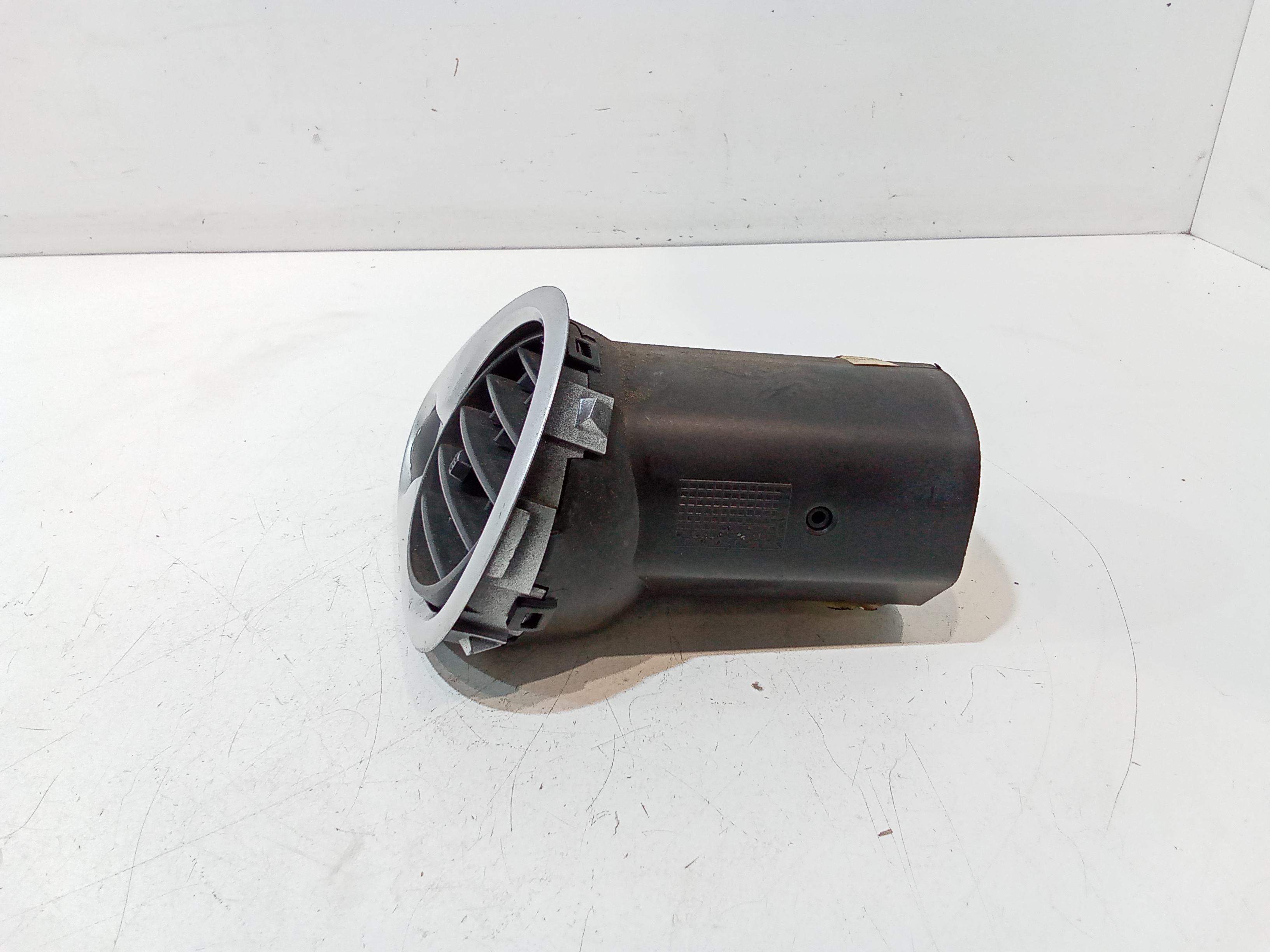 Bocchetta aria cruscotto lato passeggero per Renault Clio Serie (04>08) (2004 - 2008)