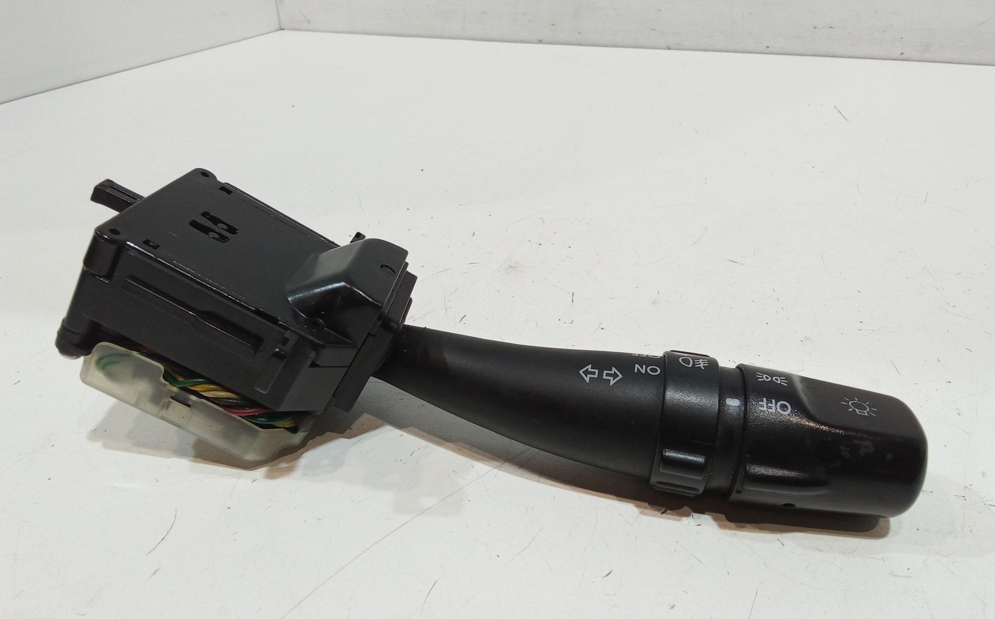 Devioluci sinistro per Kia Sportage Serie (04>10) (2004 - 2010)