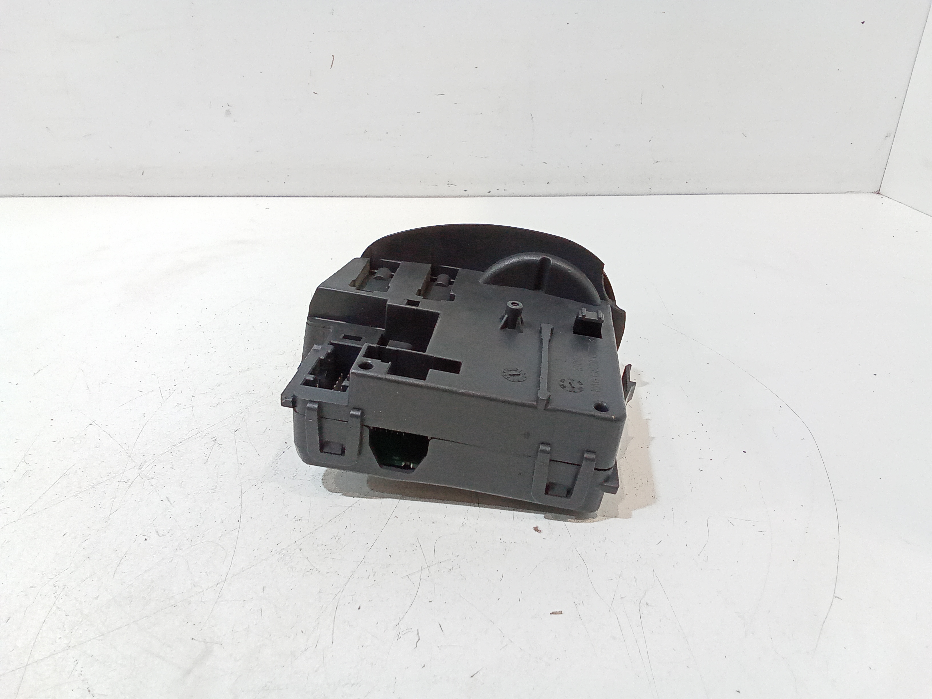 Devioluci destro per Renault Clio Serie (04>08) (2004 - 2008)