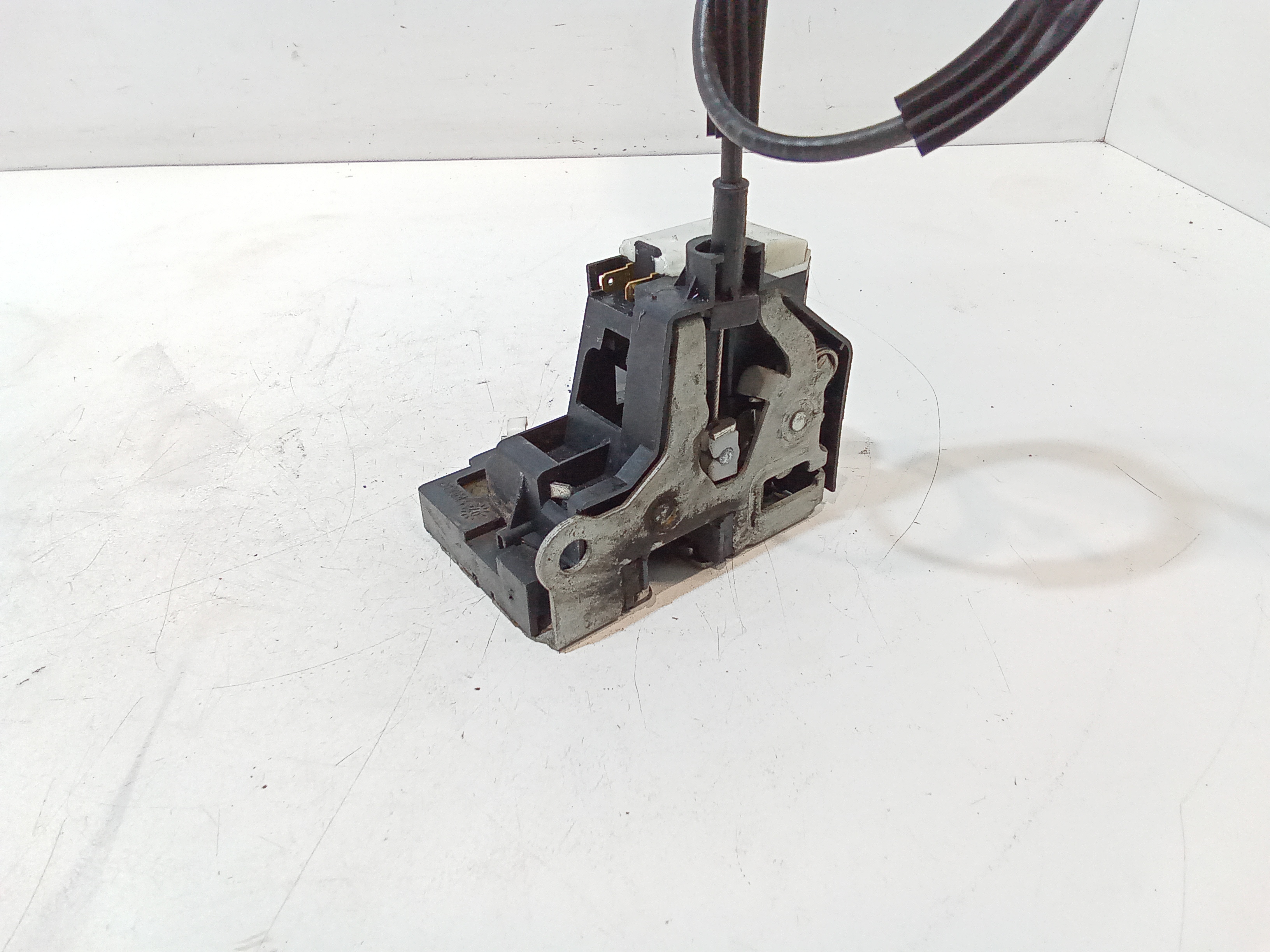 Serratura Anteriore Destra per Renault Clio Serie (04>08) (2004 - 2008)