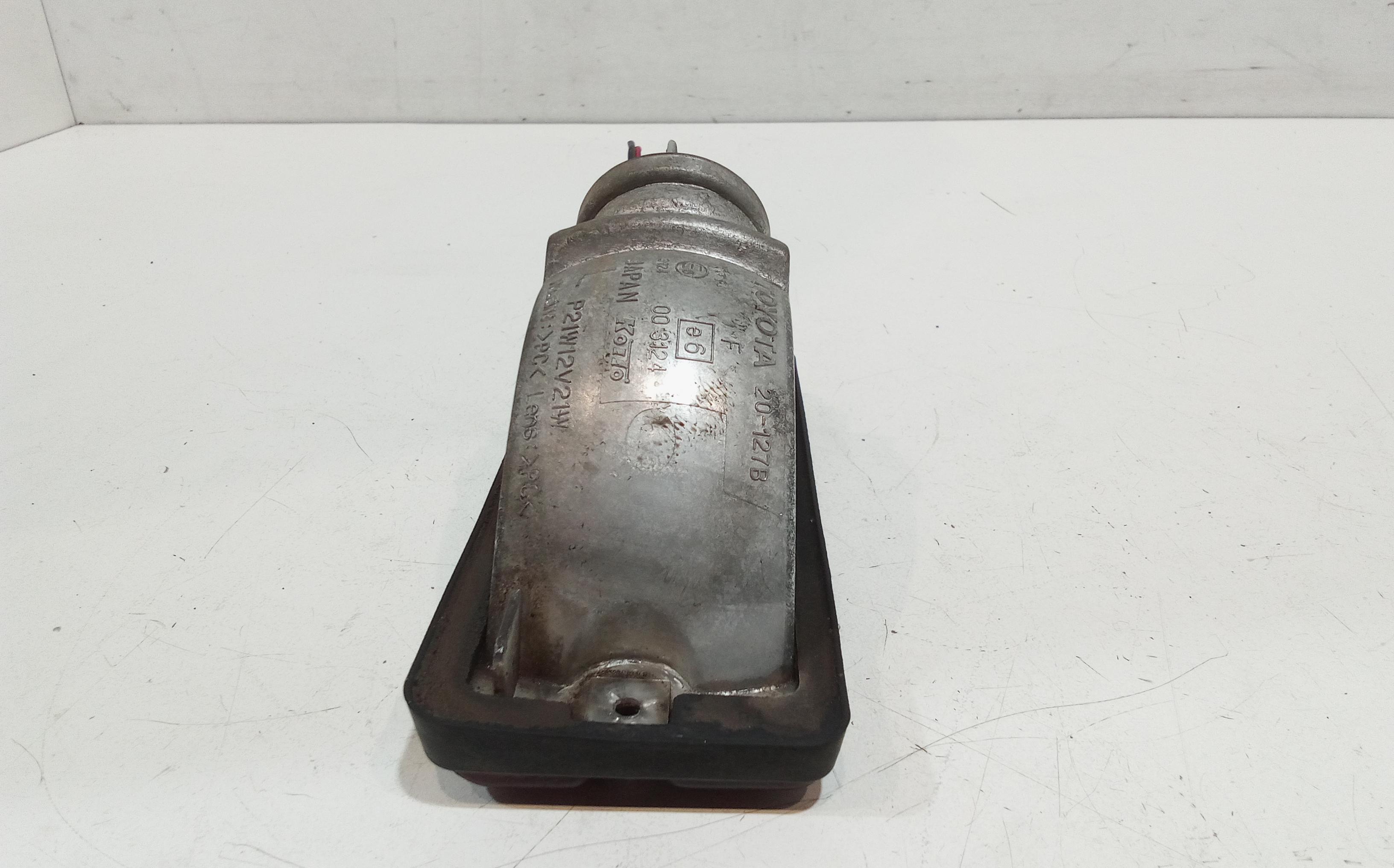 luce retromarcia (retronebbia) per Toyota Rav4 3 Serie (2003 - 2005)