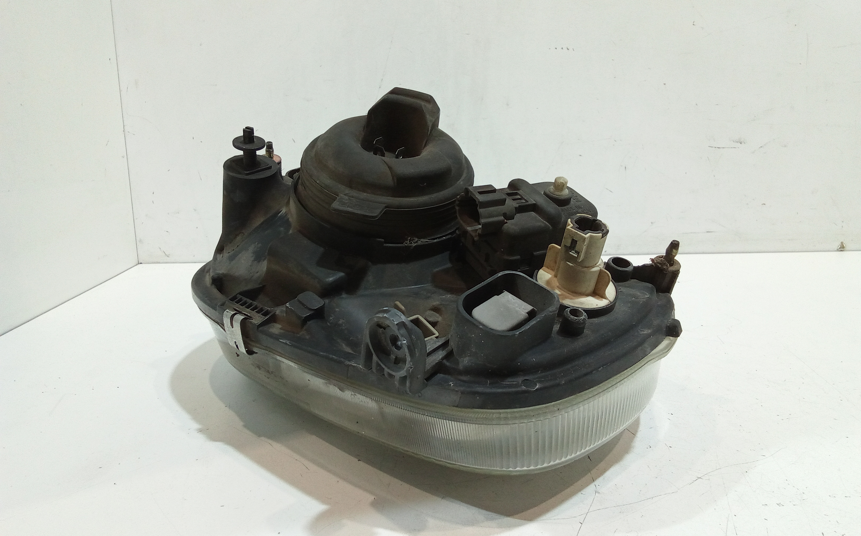 Faro anteriore Sinistro Guida per Nissan Micra 2 Serie (1998 - 2000)