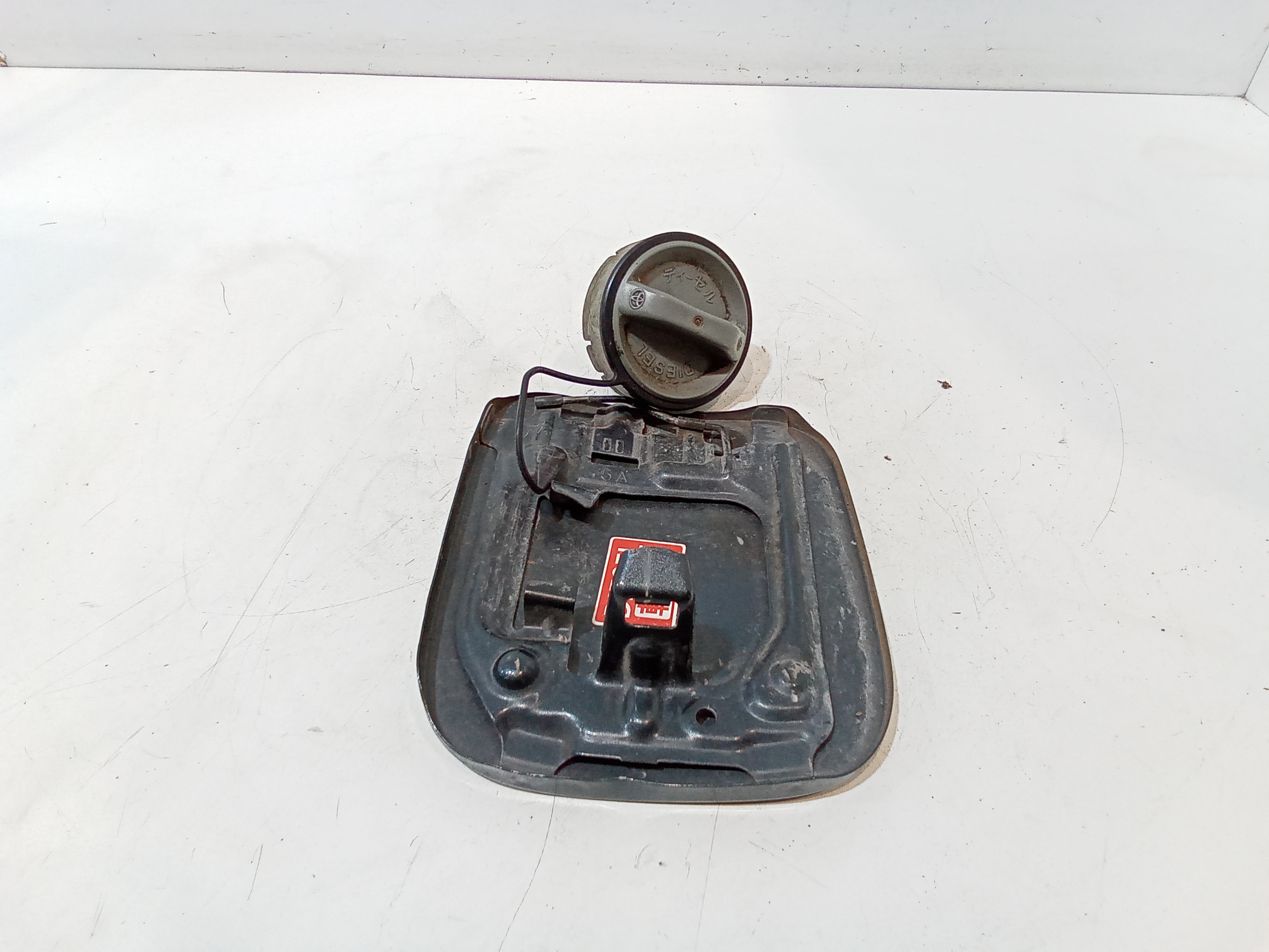 Sportellino Carburante per Toyota Rav4 3 Serie (2003 - 2005)