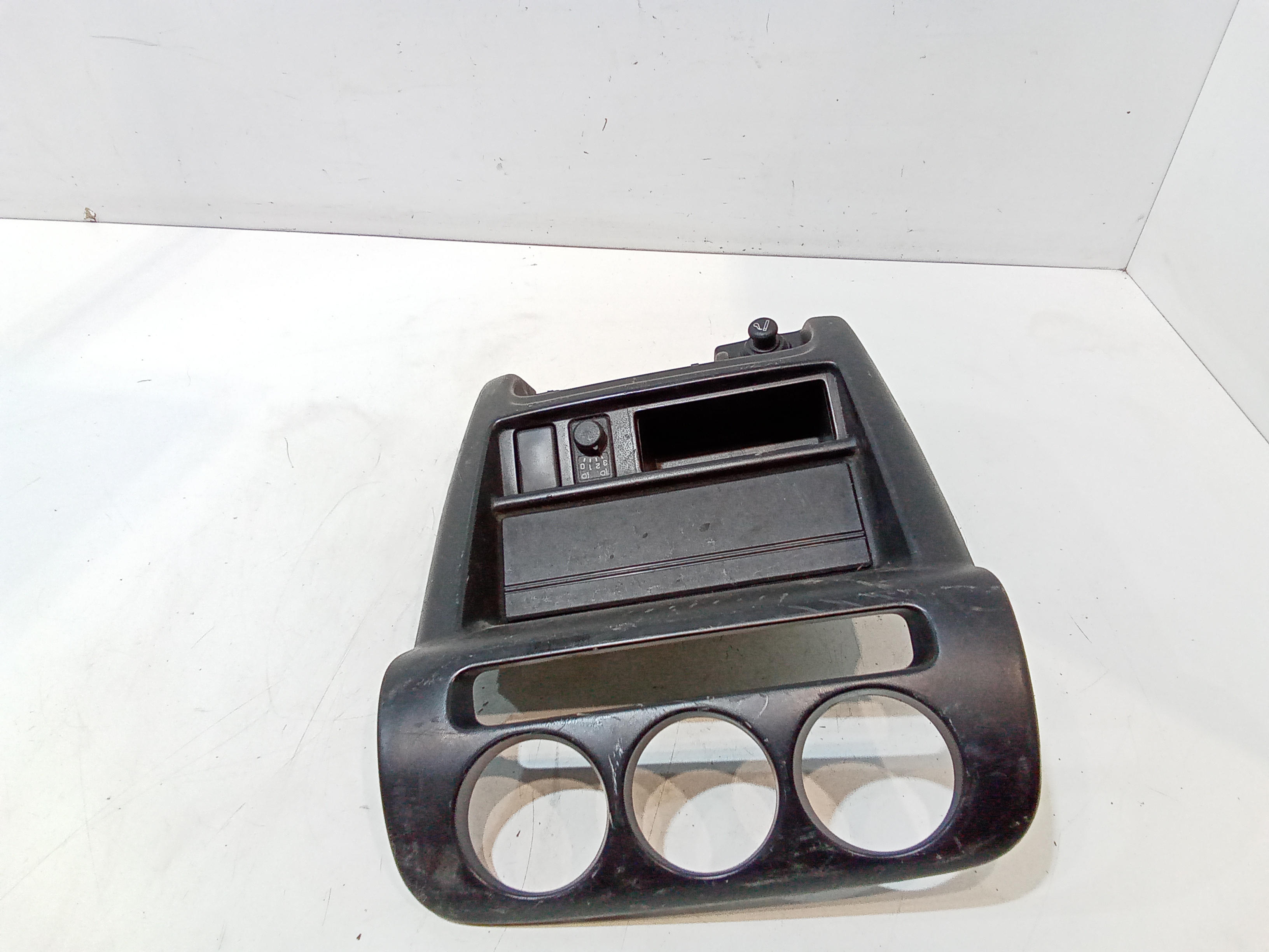 Modanatura Centrale Cruscotto per Nissan Micra 3 Serie (2000 - 2003)