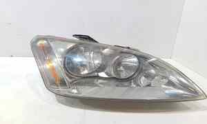 Faro anteriore Destro Passeggero per Ford Focus Berlina 3 Serie (2004 - 2008)