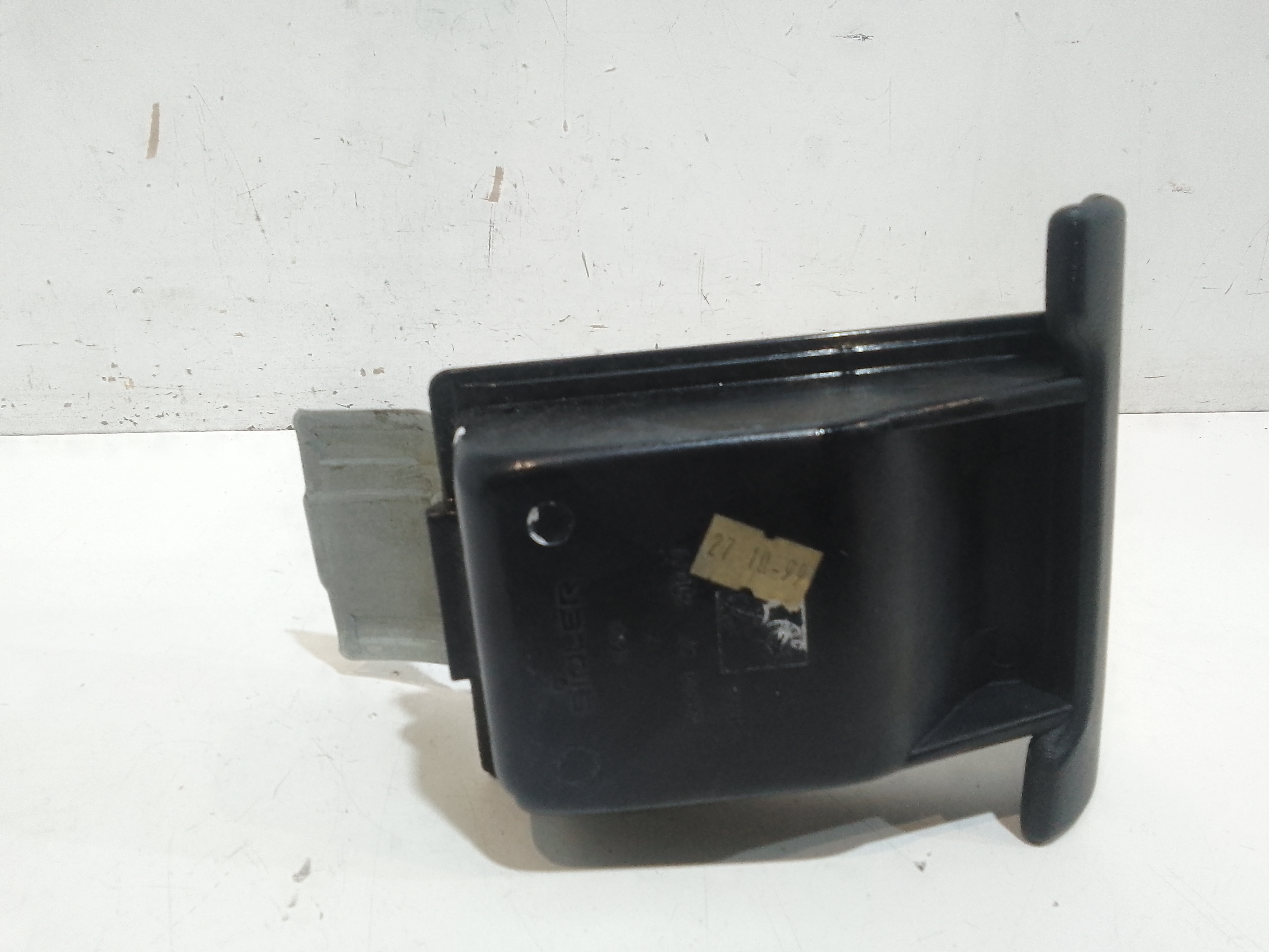 Posacenere per Nissan Micra 2 Serie (1998 - 2000)