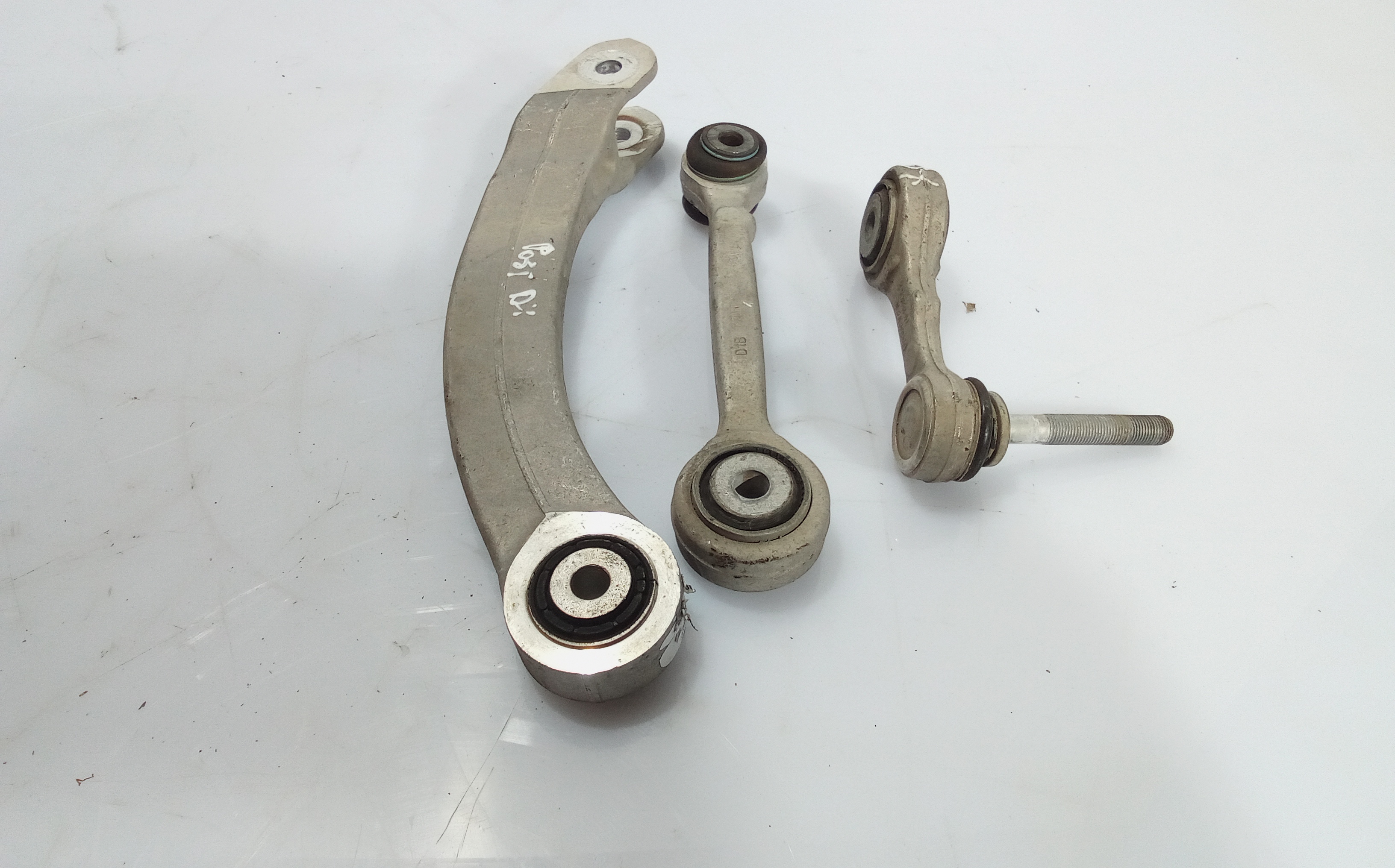 Set braccio di controllo posteriore destro per Alfa Romeo Stelvio Serie (949_) (16>) (2016 - In produzione)