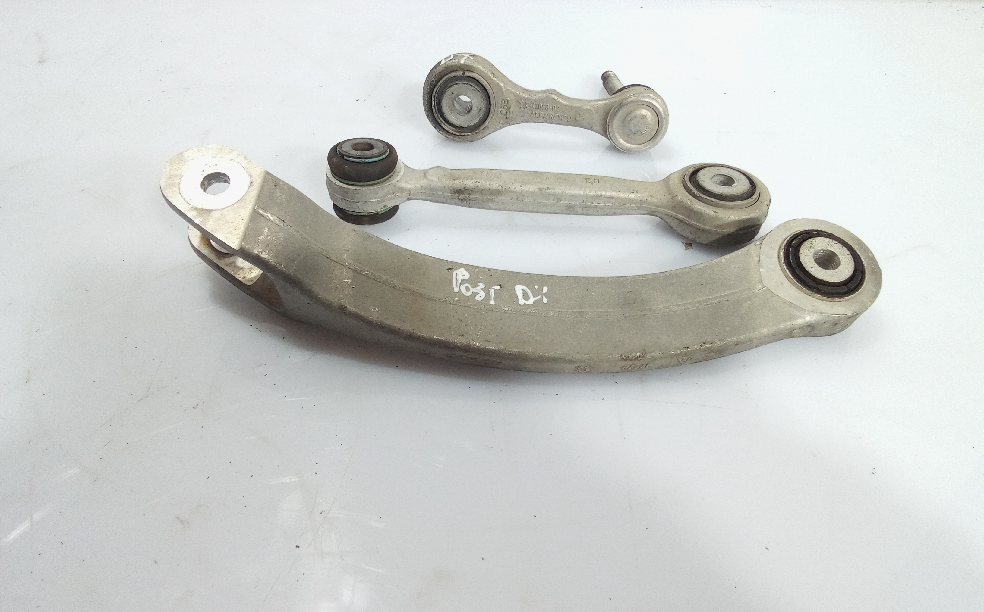 Set braccio di controllo posteriore destro per Alfa Romeo Stelvio Serie (949_) (16>) (2016 - In produzione)