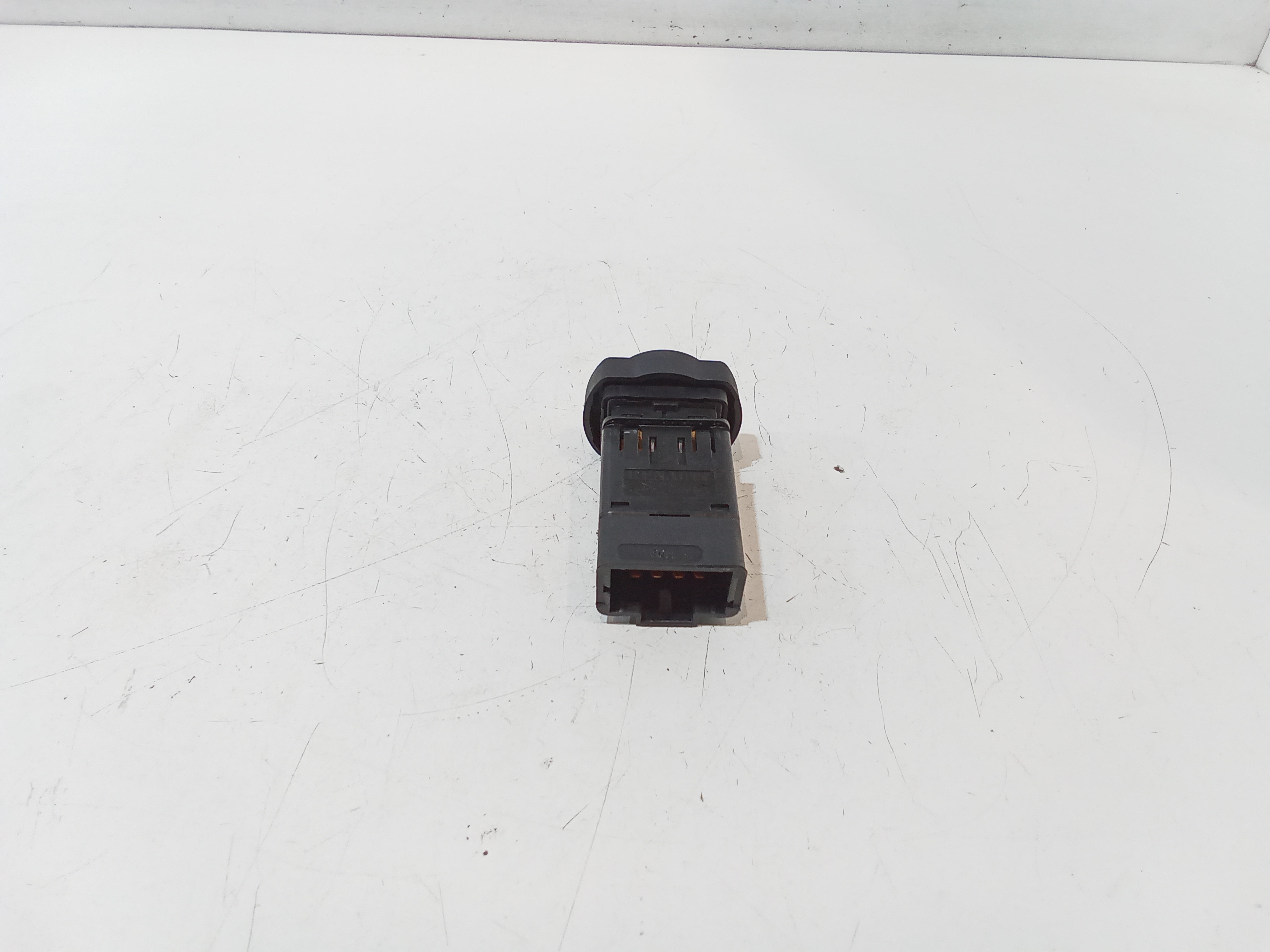 Pulsante luci di emergenza per Dacia Sandero 1 Serie (2008 - 2012)