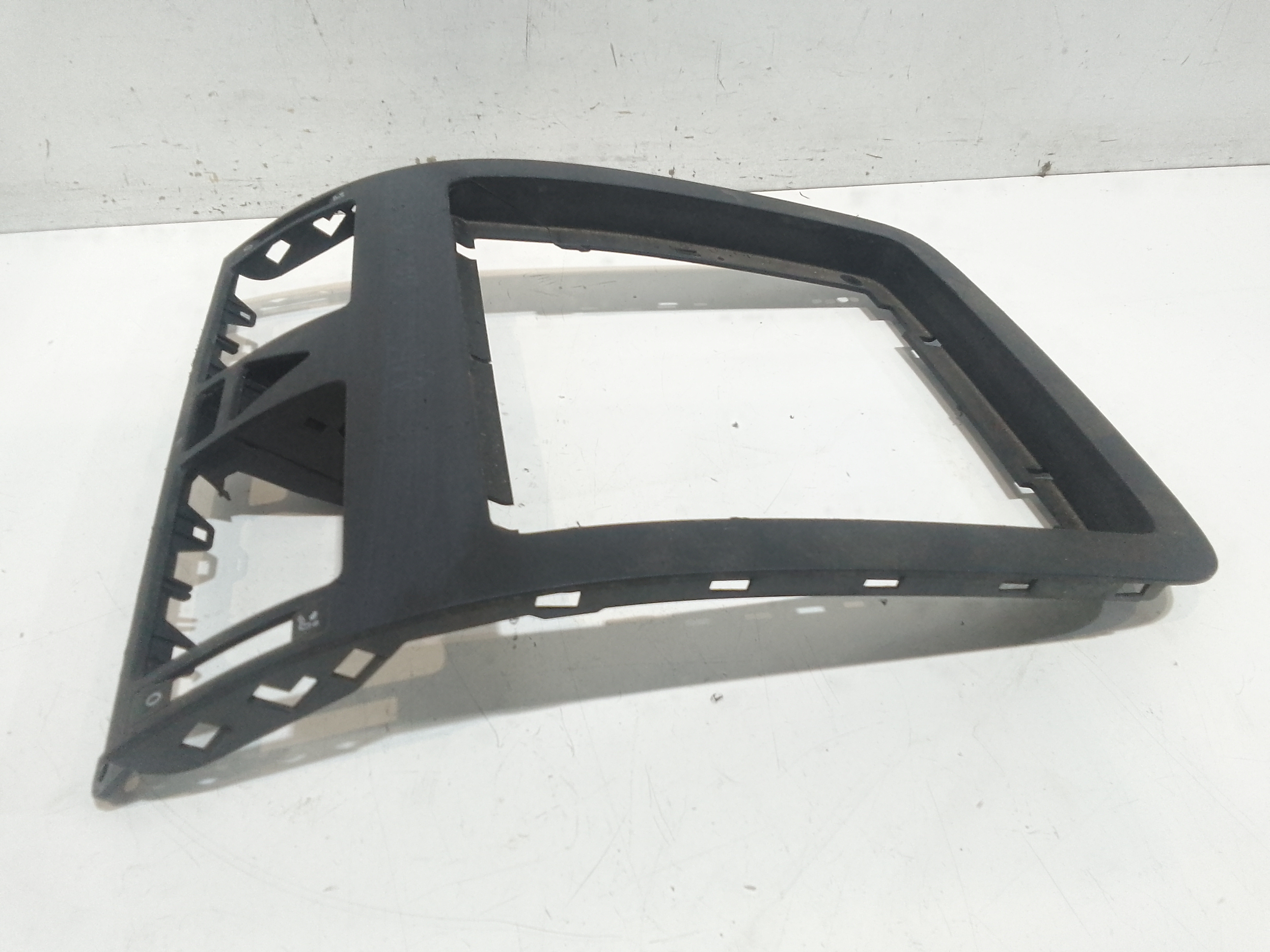 Modanatura Centrale Cruscotto per Volkswagen Touran 1 Serie (2003 - 2007)