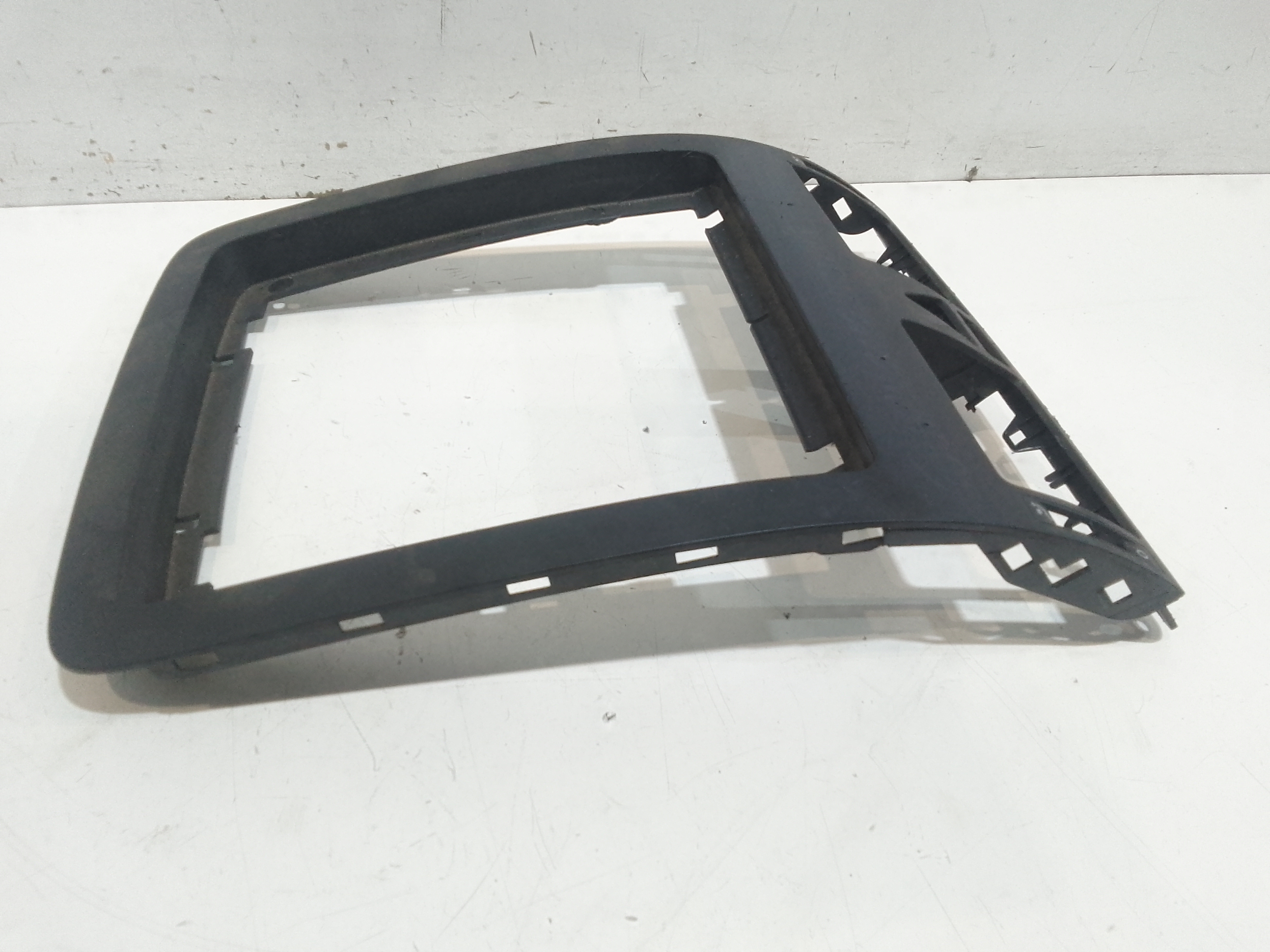 Modanatura Centrale Cruscotto per Volkswagen Touran 1 Serie (2003 - 2007)