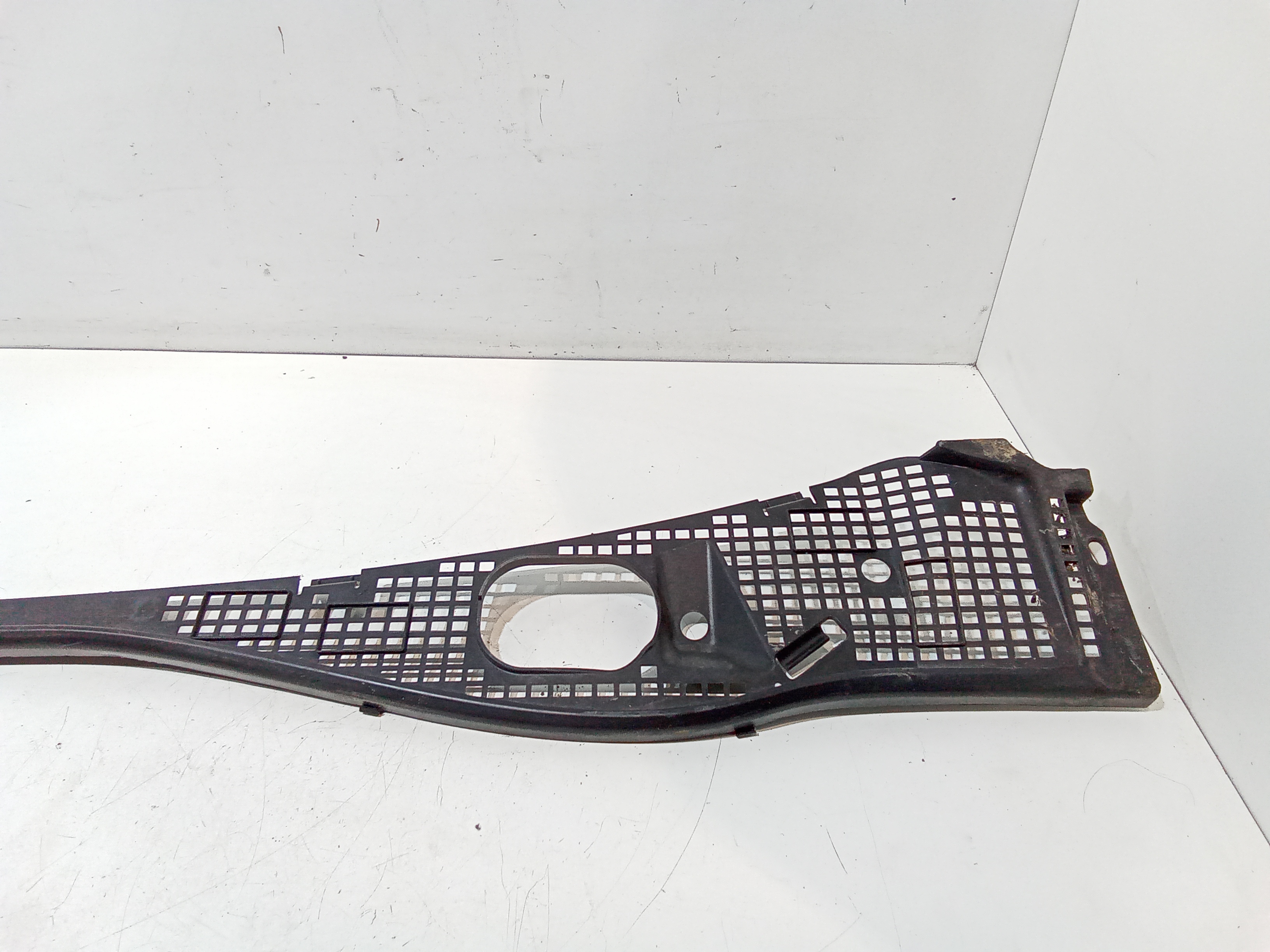 Griglia Gocciolatoio ant. per Dacia Sandero 1 Serie (2008 - 2012)