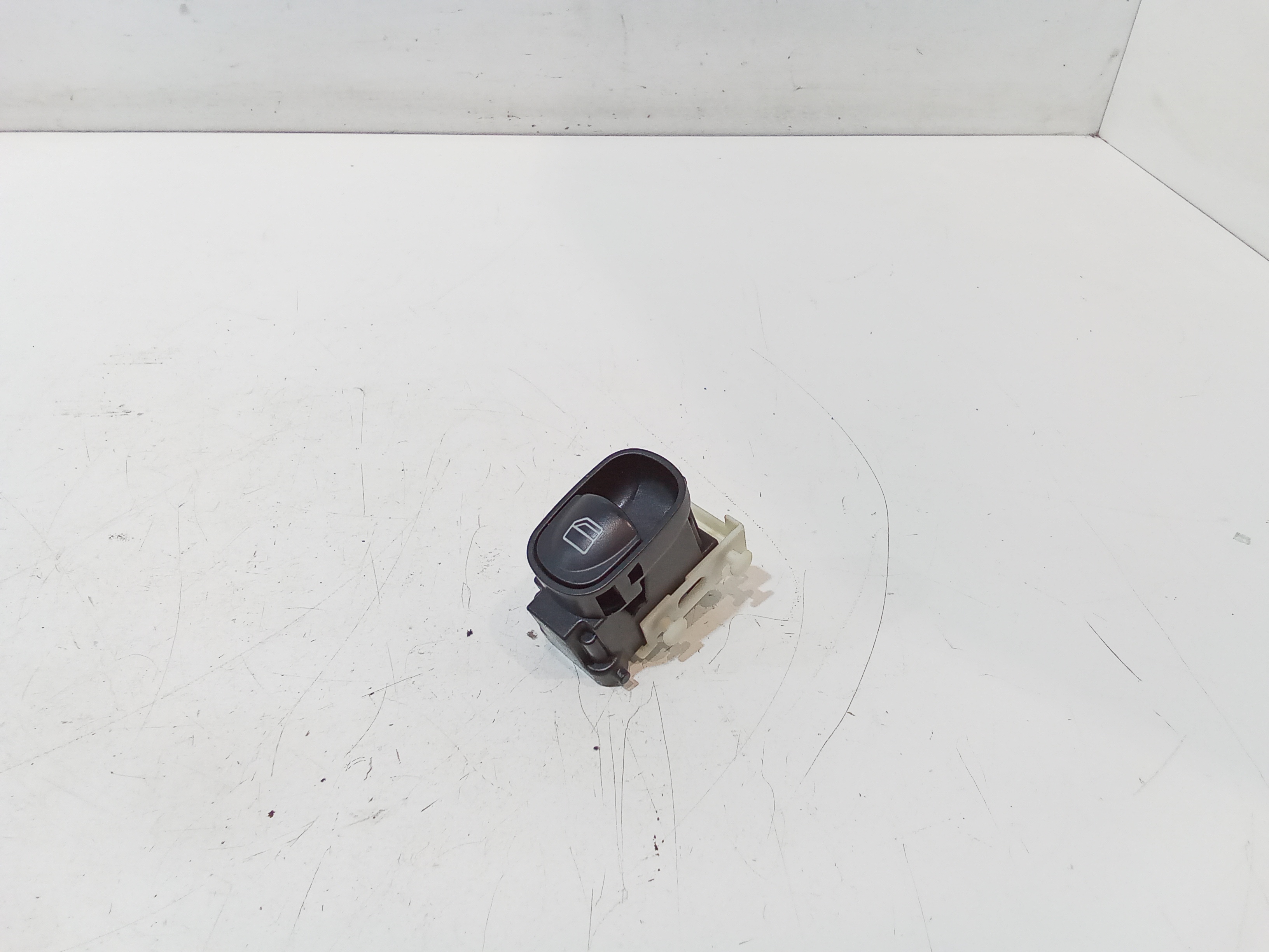 Pulsantiera Anteriore Destra Passeggero per Mercedes Classe C Berlina W203 (00>04) (2000 - 2004)