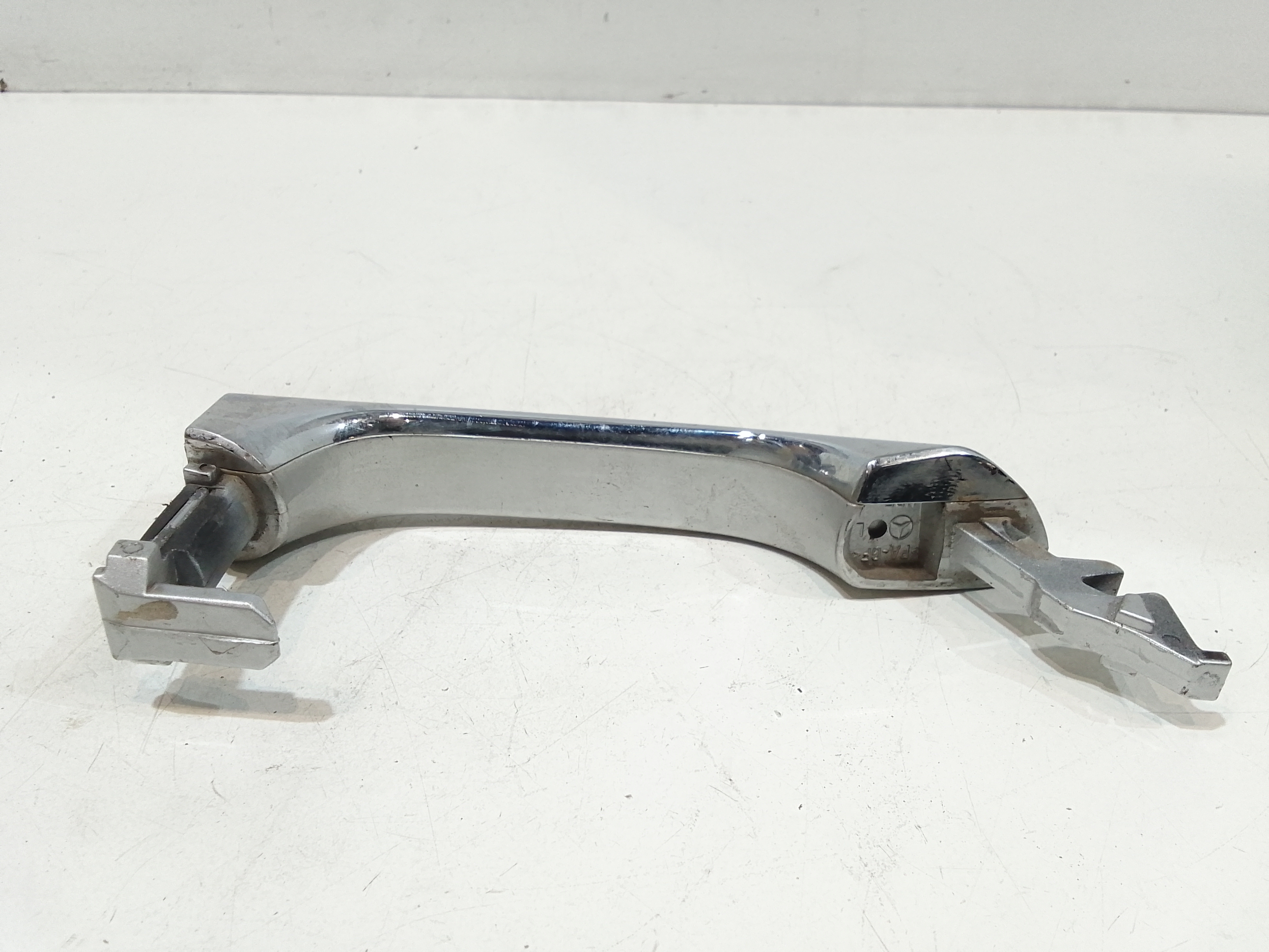 Maniglia esterna Anteriore Sinistra per Mercedes Classe C Berlina W203 (2000 - 2004)