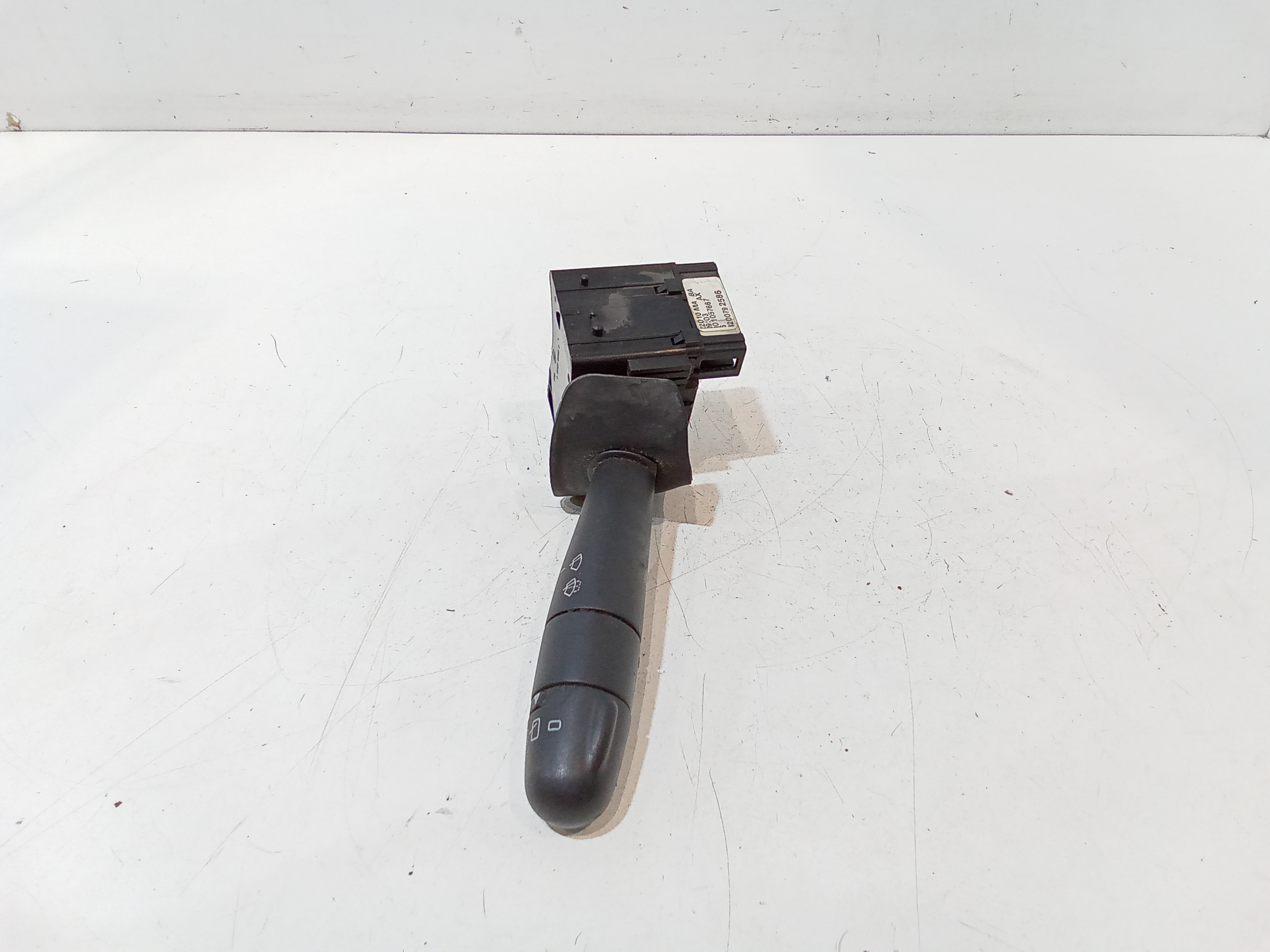 Devioluci destro per Dacia Sandero 1 Serie (2008 - 2012)