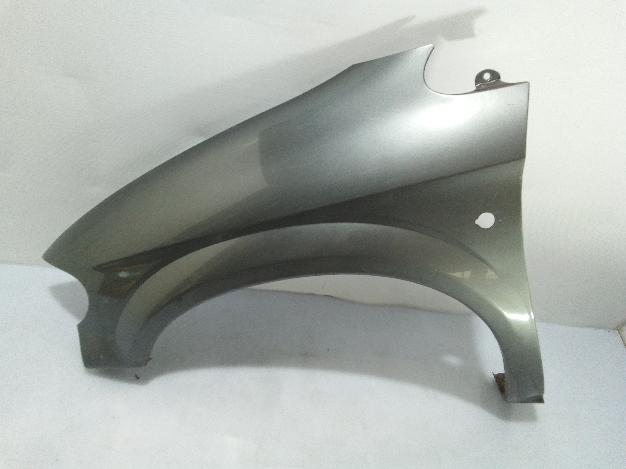 Parafango Anteriore Sinistro per Chrysler Voyager 3 Serie (2001 - 2004)