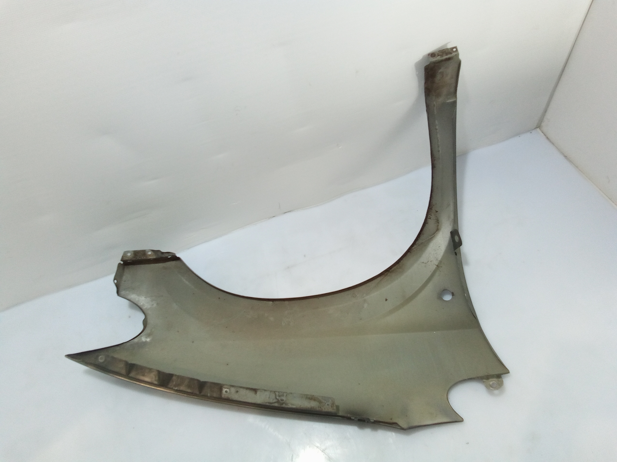 Parafango Anteriore Sinistro per Chrysler Voyager 3 Serie (2001 - 2004)