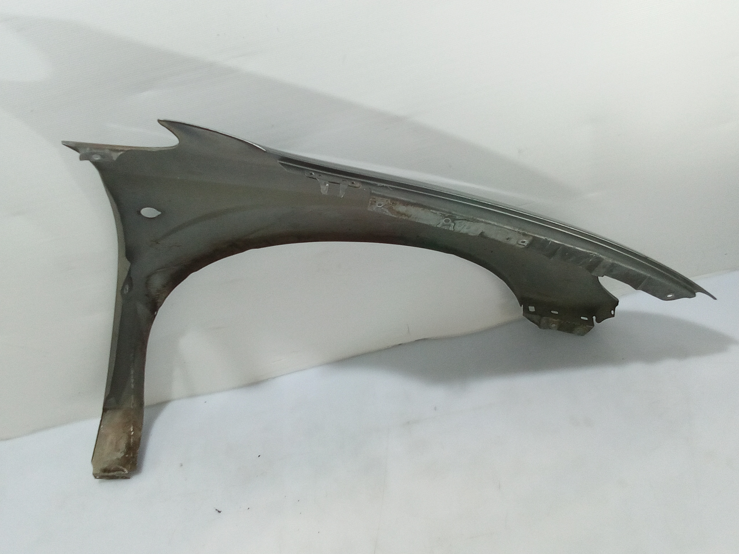Parafango Anteriore Sinistro per Chrysler Voyager 3 Serie (2001 - 2004)