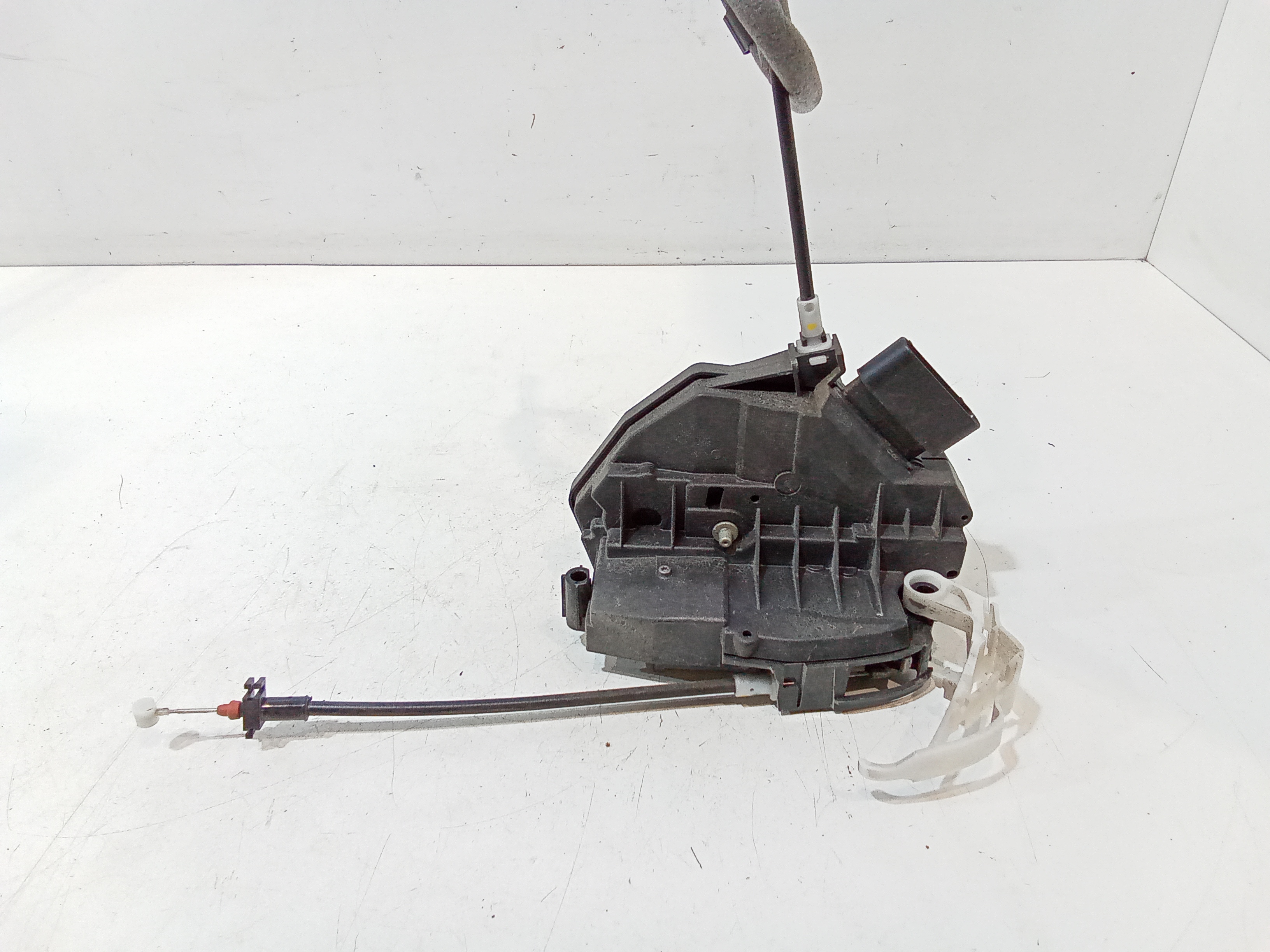 Serratura Posteriore destra per Ford Focus Berlina 5 Serie (2011 - 2014)