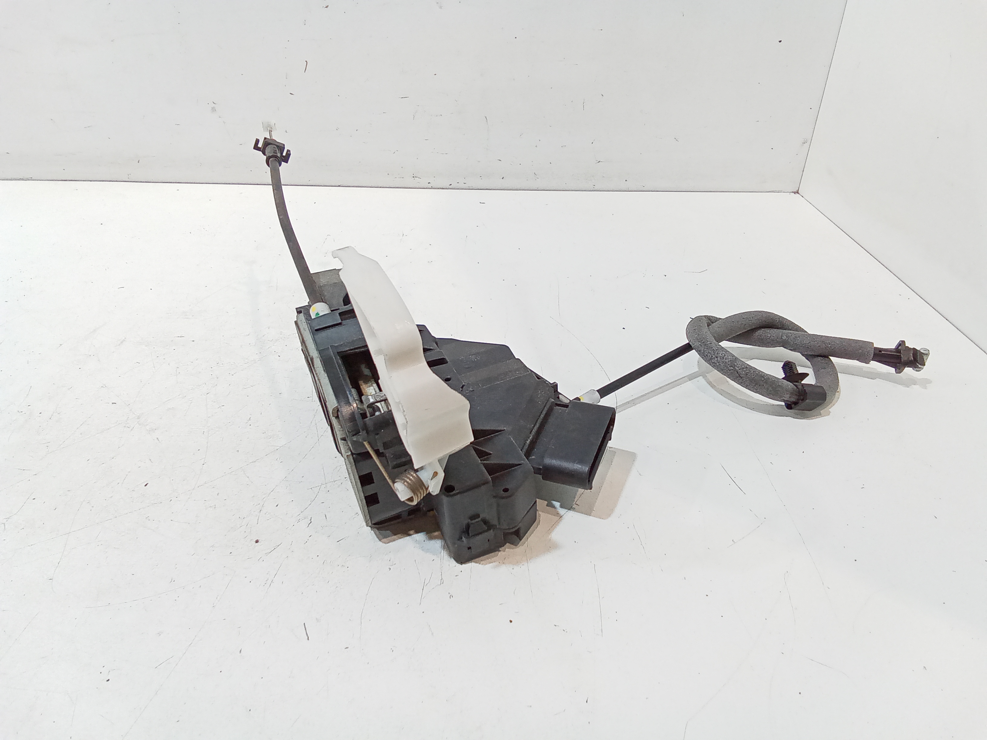 Serratura Posteriore destra per Ford Focus Berlina 5 Serie (2011 - 2014)