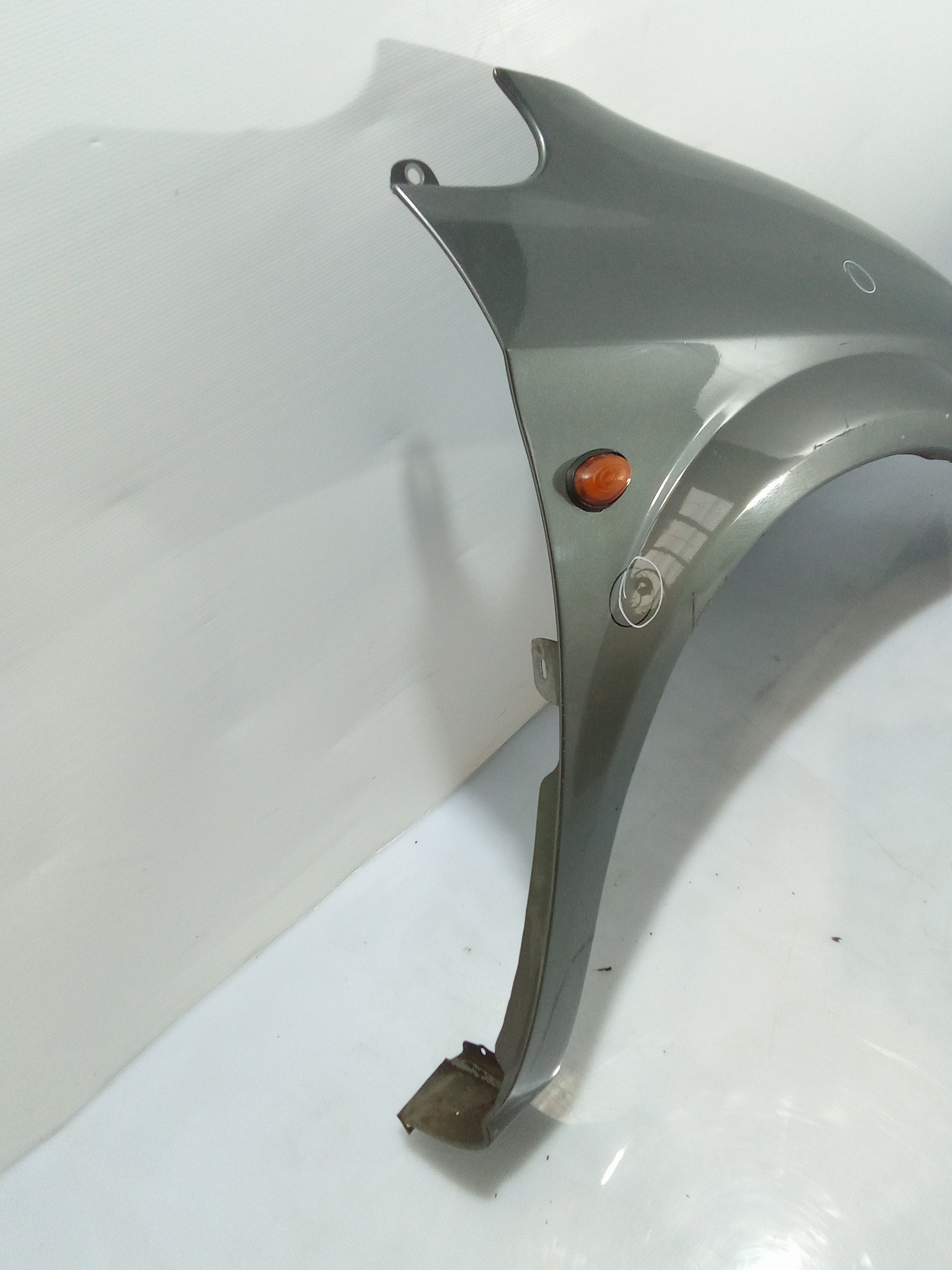 Parafango Anteriore Destro per Chrysler Voyager 3 Serie (2001 - 2004)