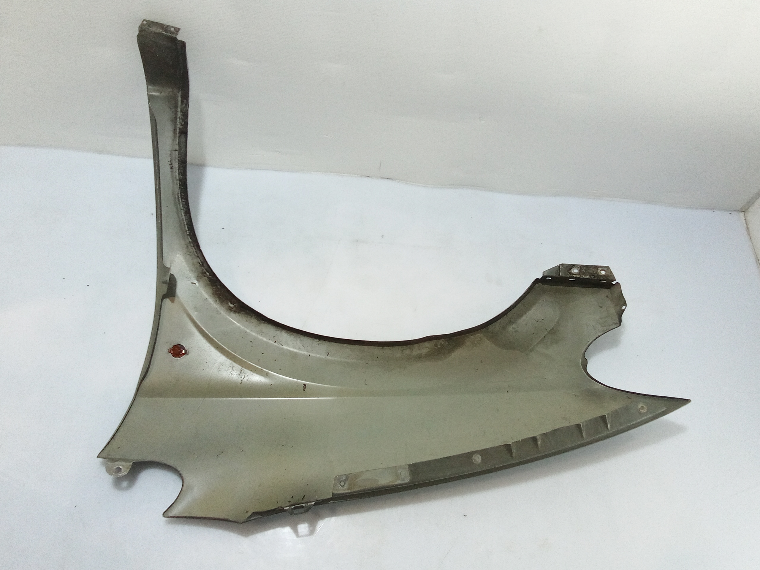 Parafango Anteriore Destro per Chrysler Voyager 3 Serie (2001 - 2004)