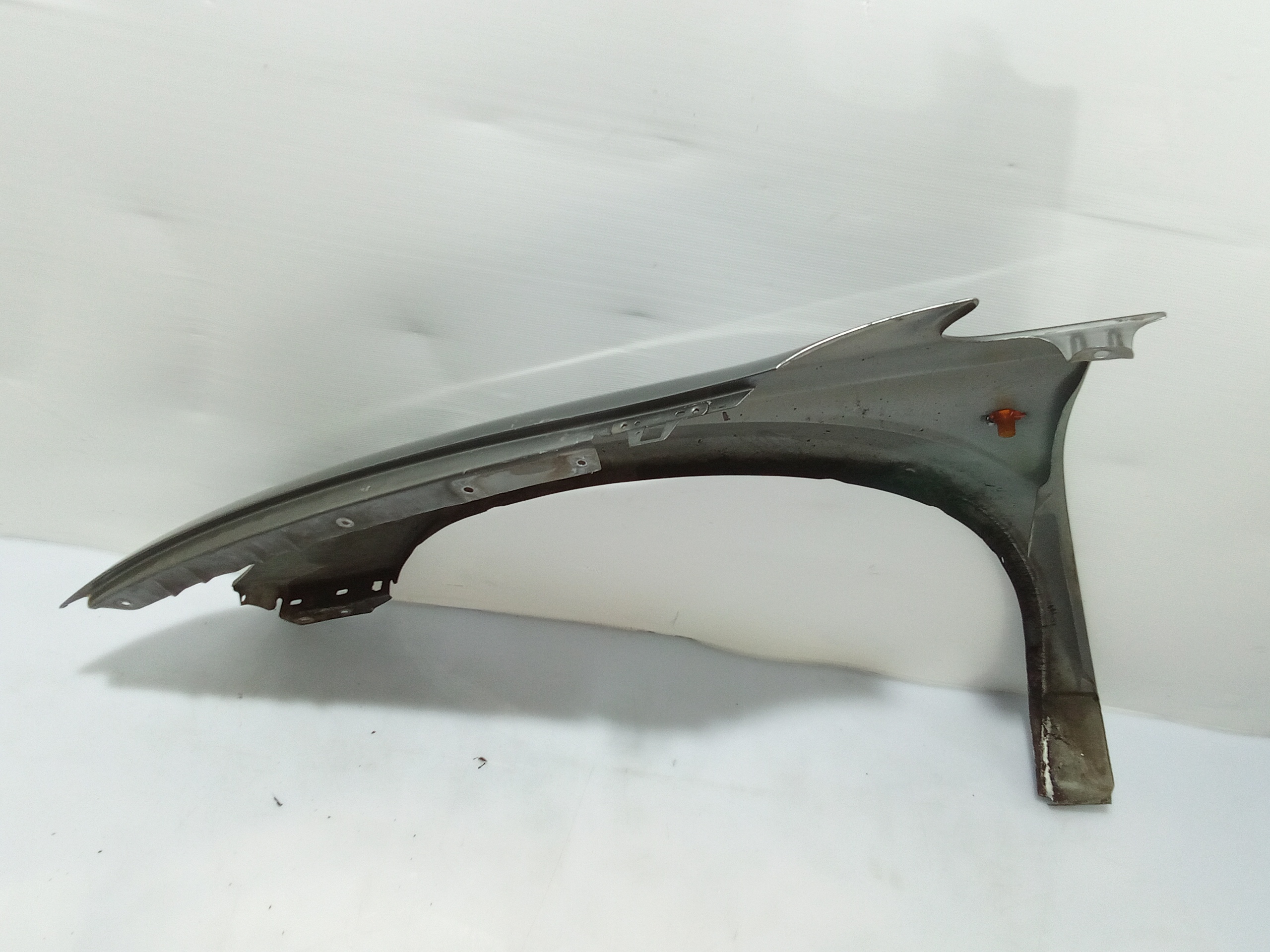 Parafango Anteriore Destro per Chrysler Voyager 3 Serie (2001 - 2004)