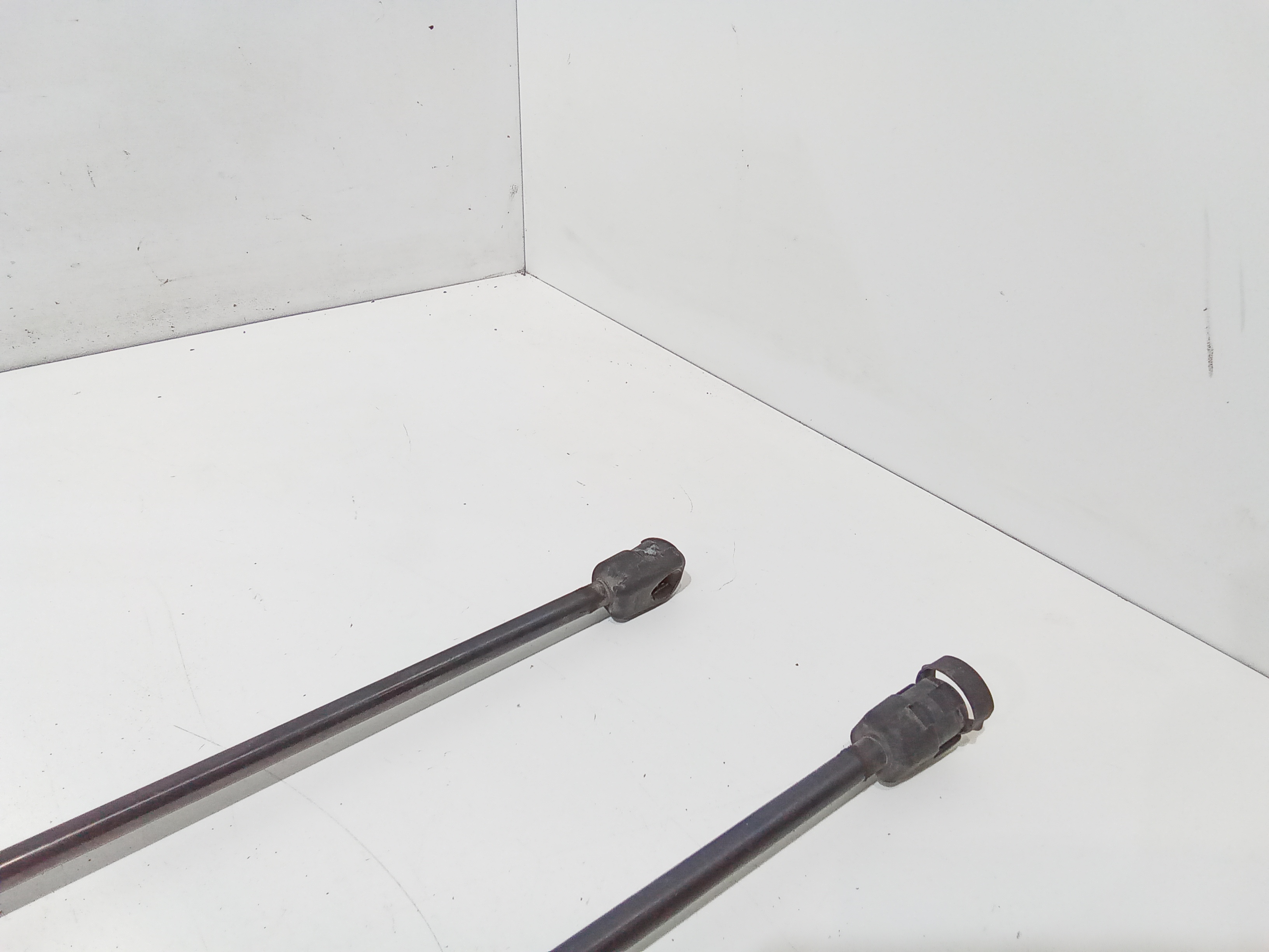 Pistoncini cofano Post. per Volkswagen Tiguan 1 Serie (2007 - 2011)