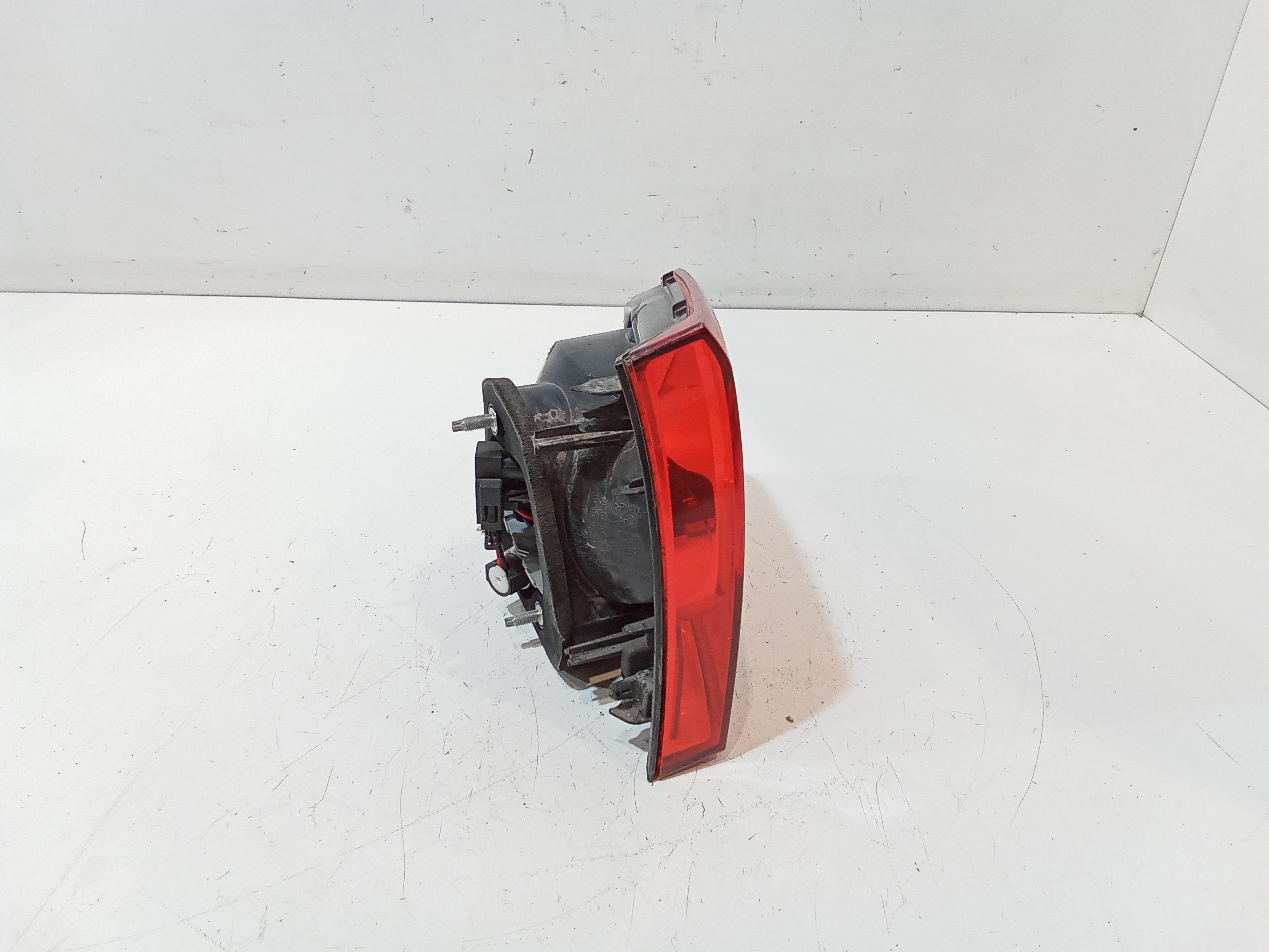 Stop Posteriore Sinistro Integrato nel Portello per Volkswagen Tiguan 1 Serie (2007 - 2011)