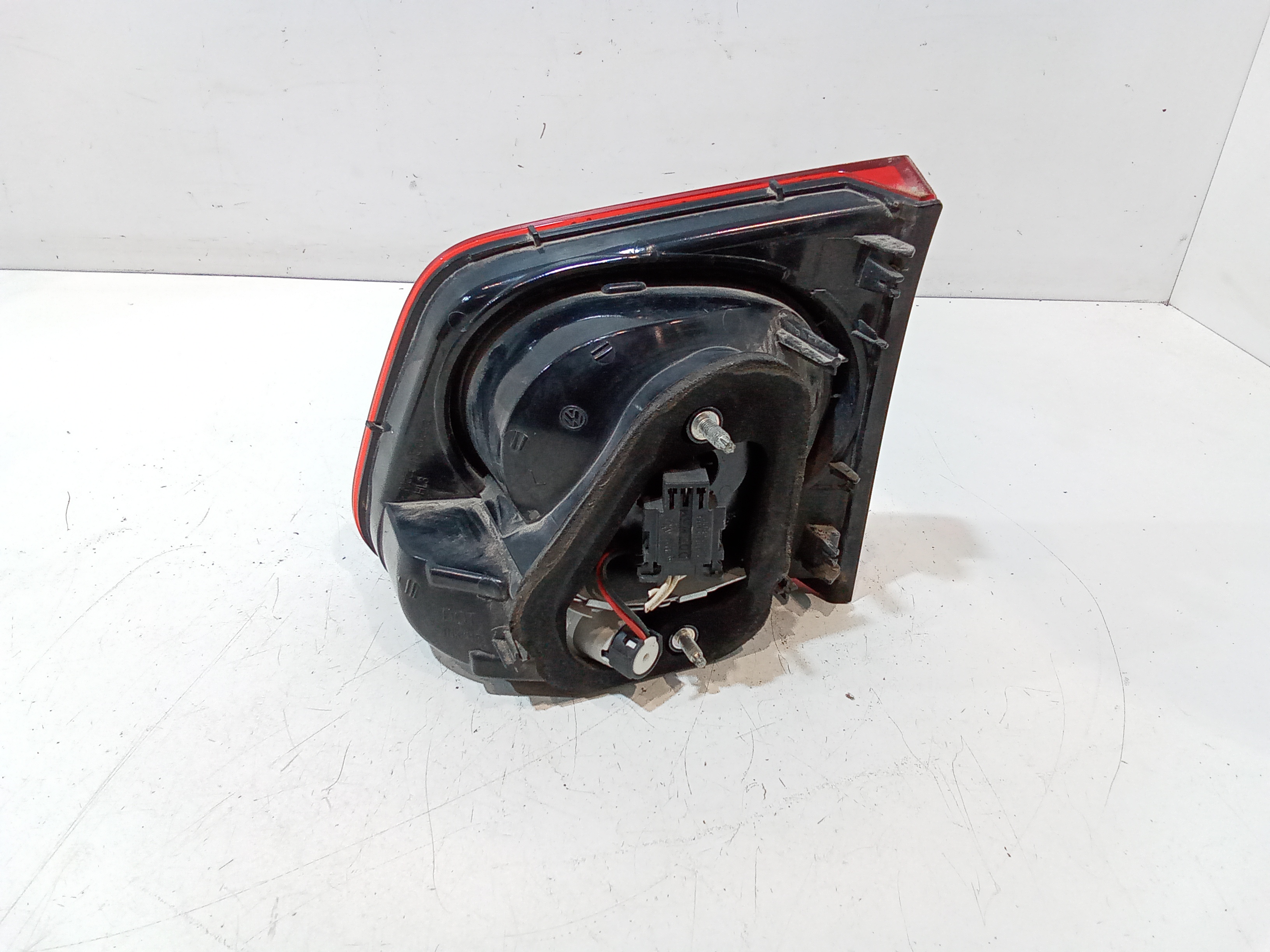 Stop Posteriore Sinistro Integrato nel Portello per Volkswagen Tiguan 1 Serie (2007 - 2011)