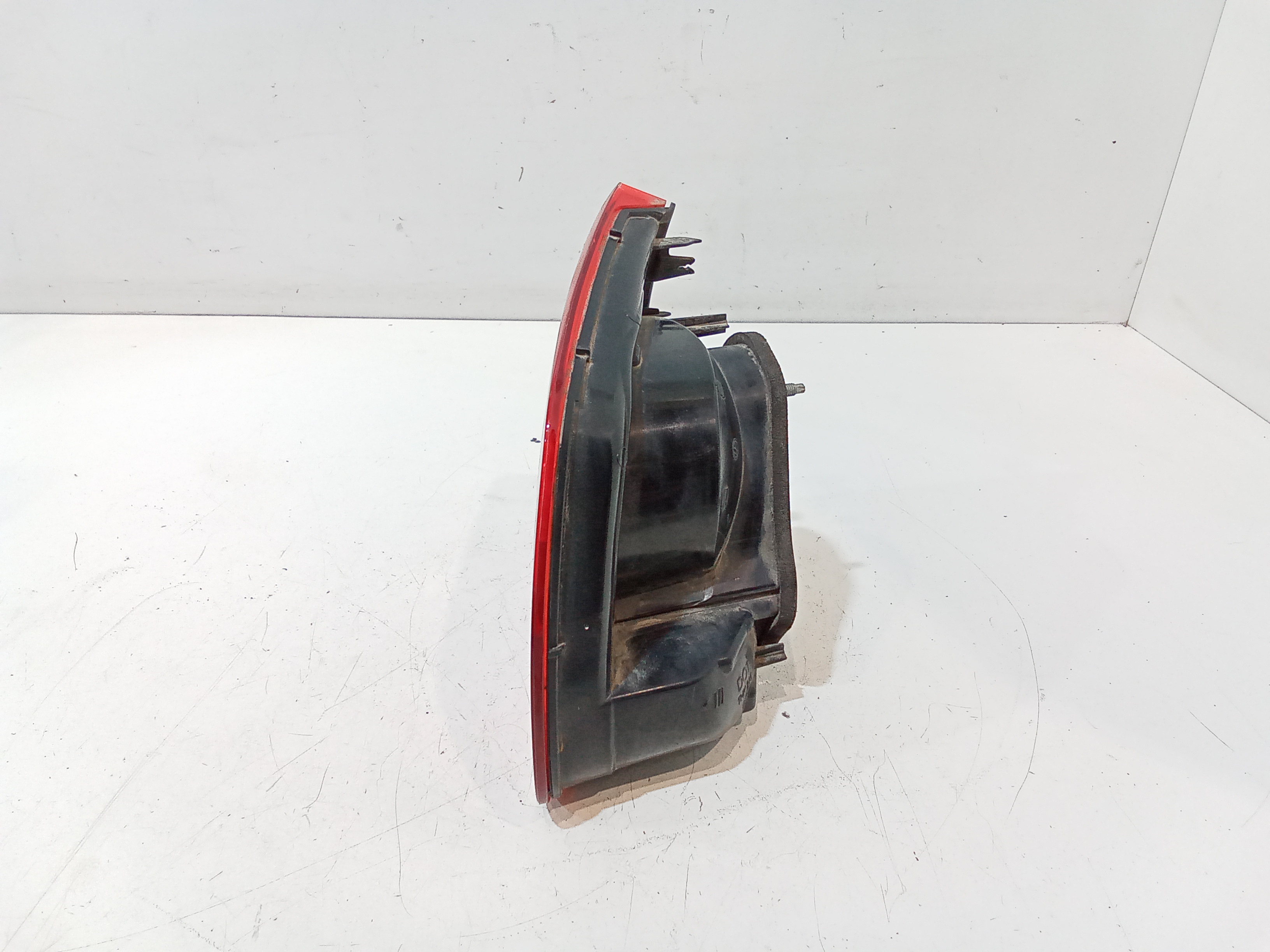 Stop Posteriore Sinistro Integrato nel Portello per Volkswagen Tiguan 1 Serie (2007 - 2011)