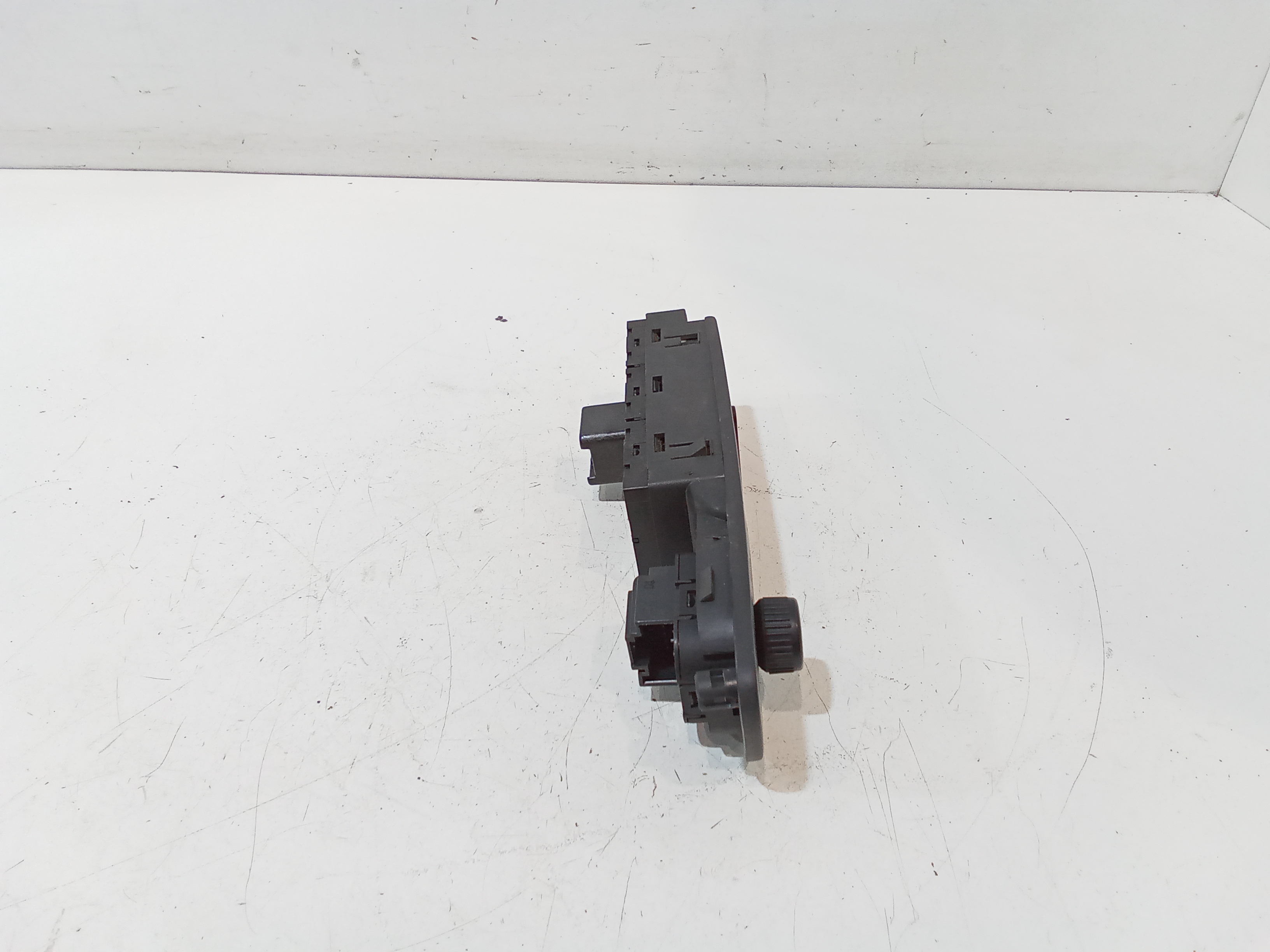 Pulsantiera anteriore sinistra Guida per Volkswagen Tiguan 1 Serie (2007 - 2011)