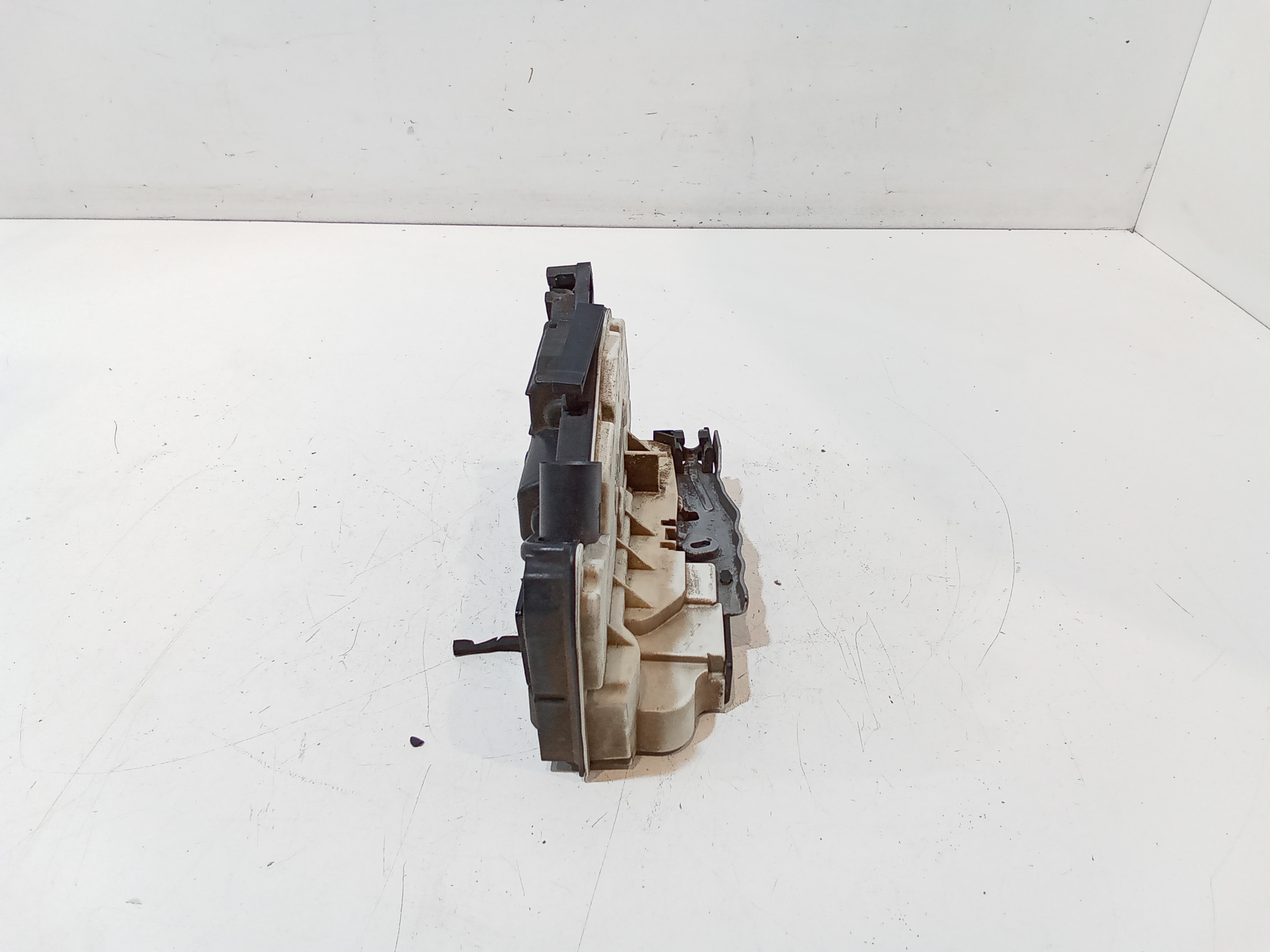 Serratura Anteriore Destra per Volkswagen Tiguan 1 Serie (2007 - 2011)