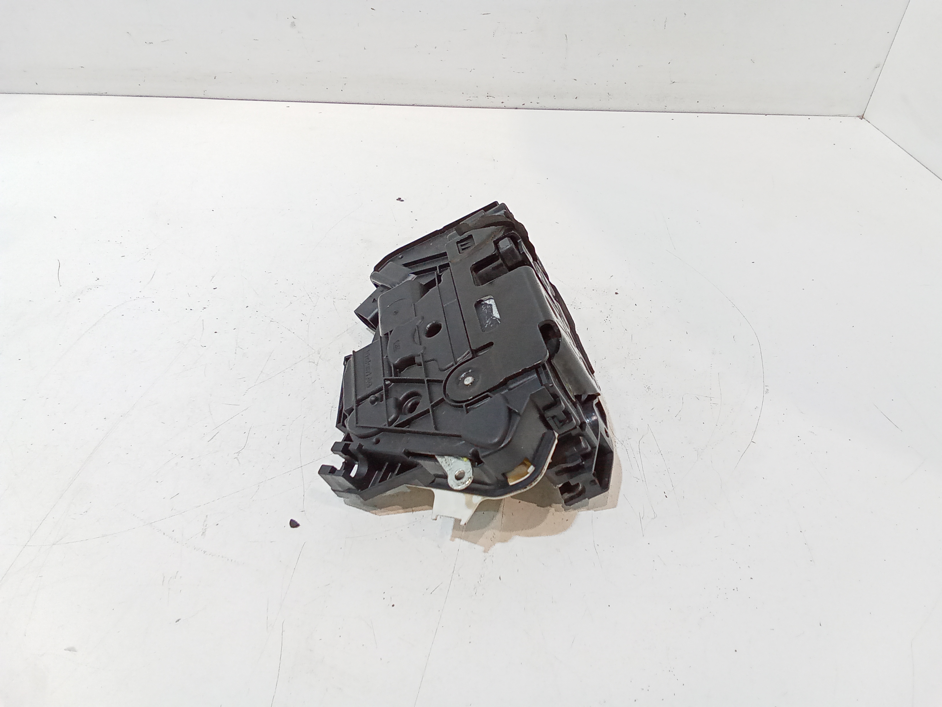 Serratura Anteriore Destra per Volkswagen Tiguan 1 Serie (2007 - 2011)