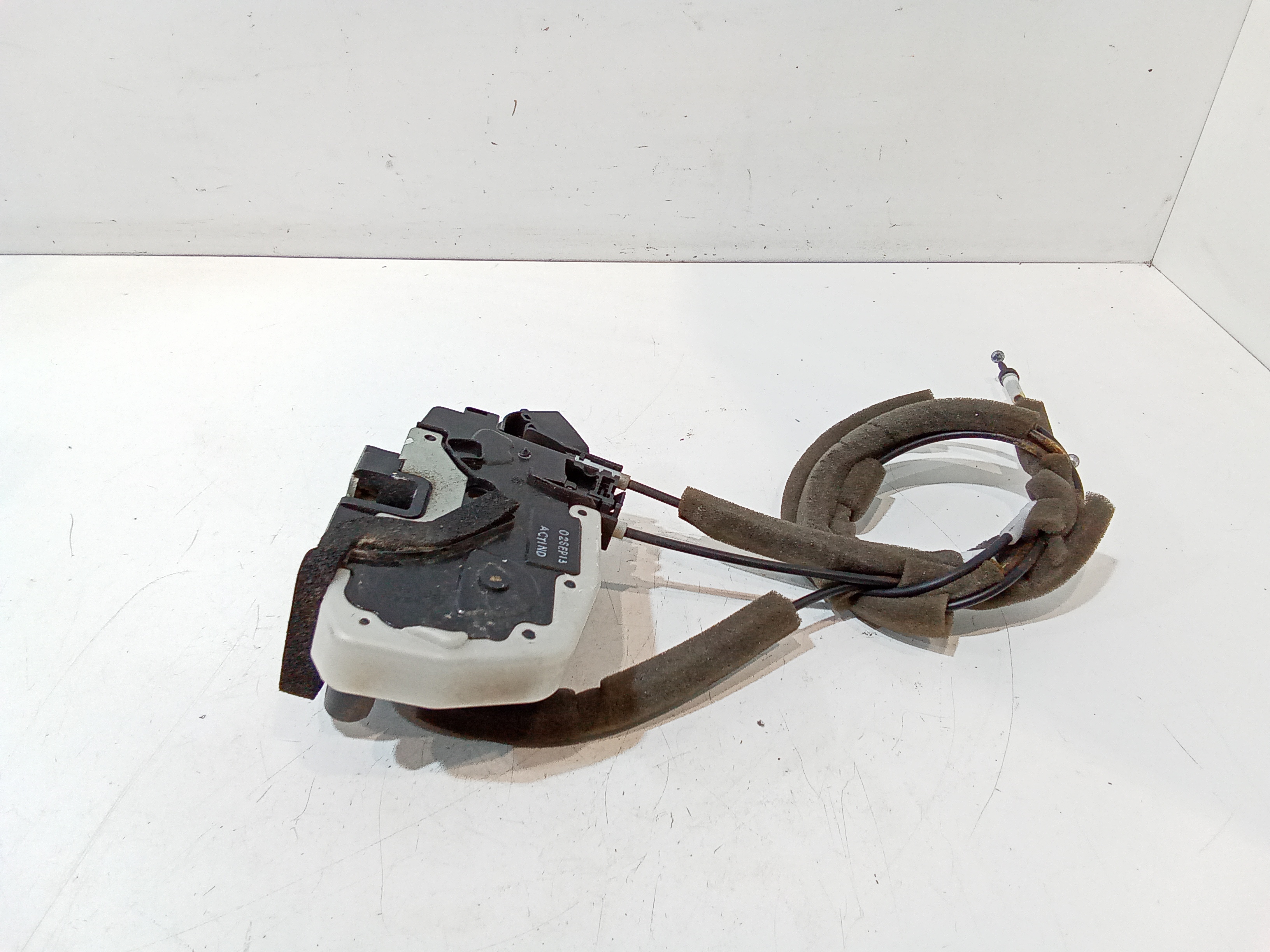 Serratura Anteriore Destra per Nissan Micra 7 Serie (2010 - 2016)