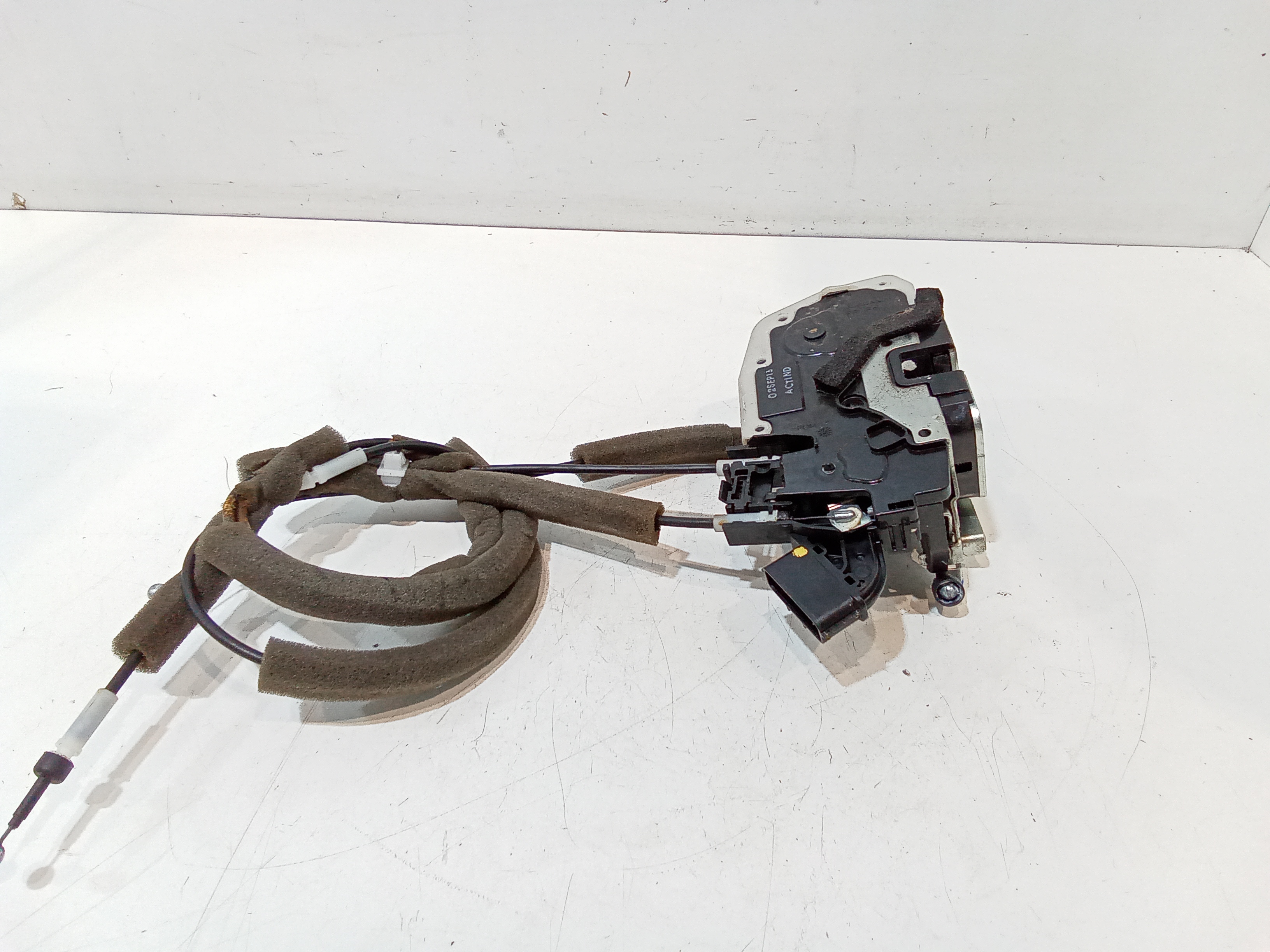 Serratura Anteriore Destra per Nissan Micra 7 Serie (2010 - 2016)