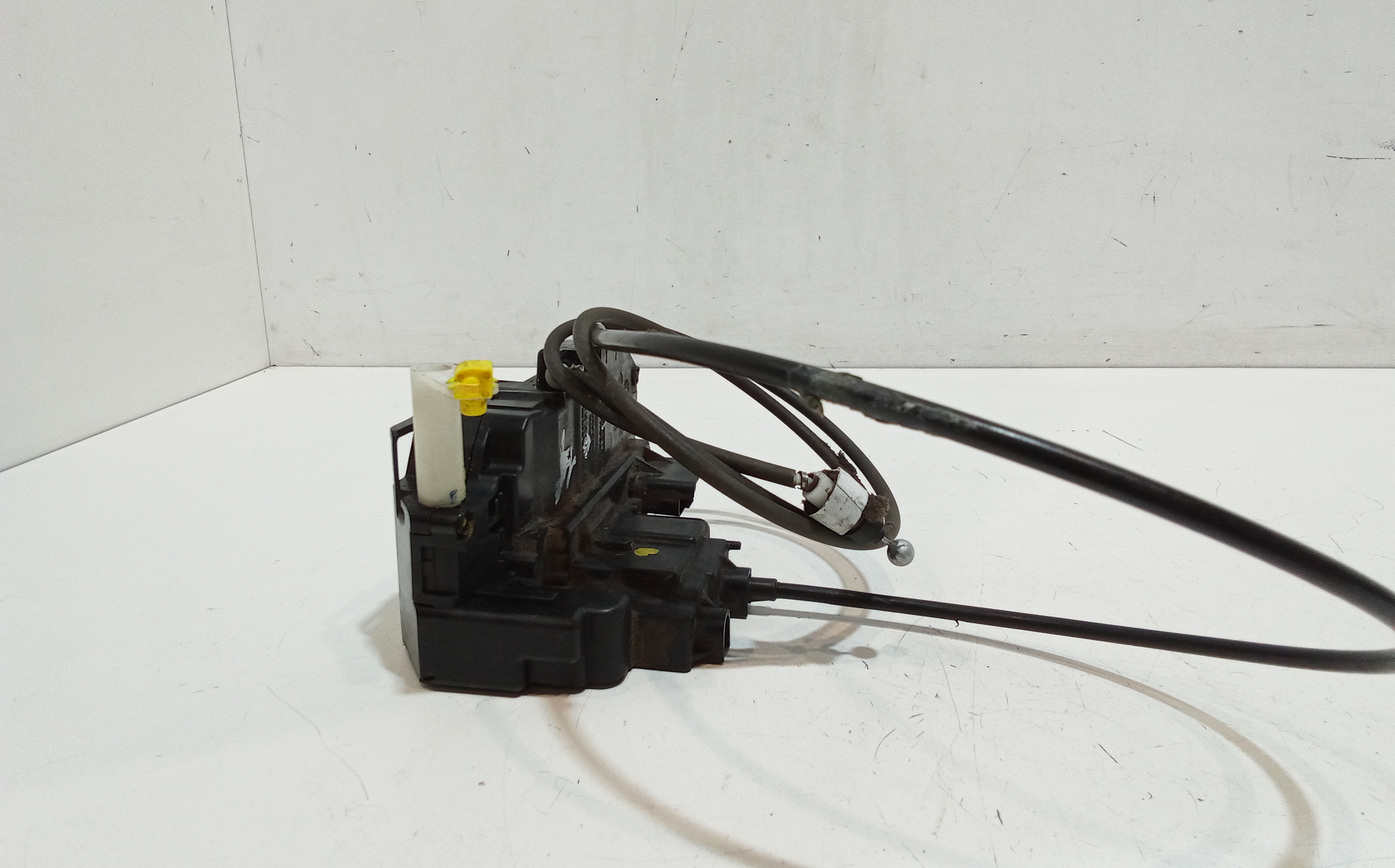 Serratura Anteriore Sinistra per Nissan Juke 1 Serie (2010 - 2013)