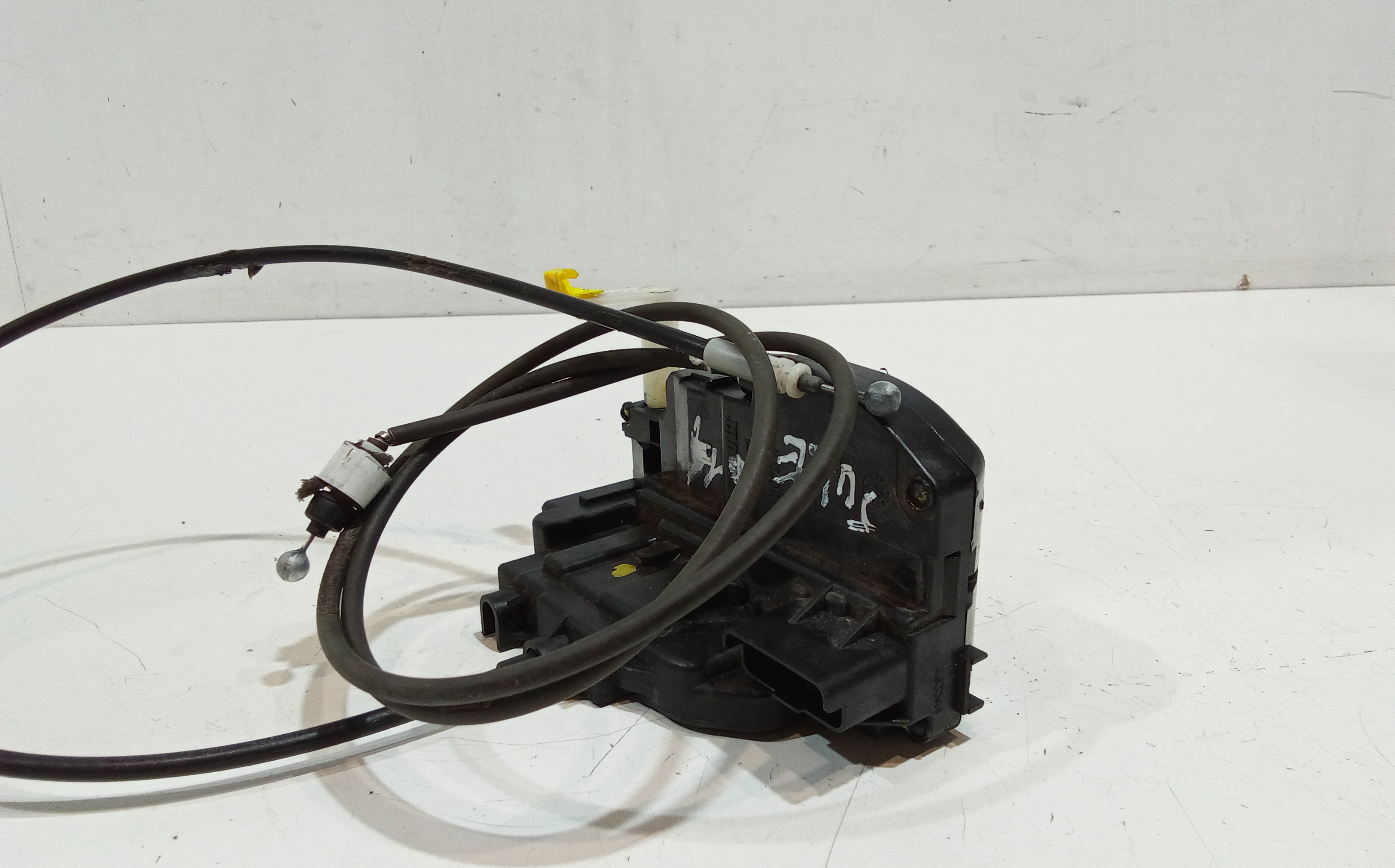 Serratura Anteriore Sinistra per Nissan Juke 1 Serie (2010 - 2013)