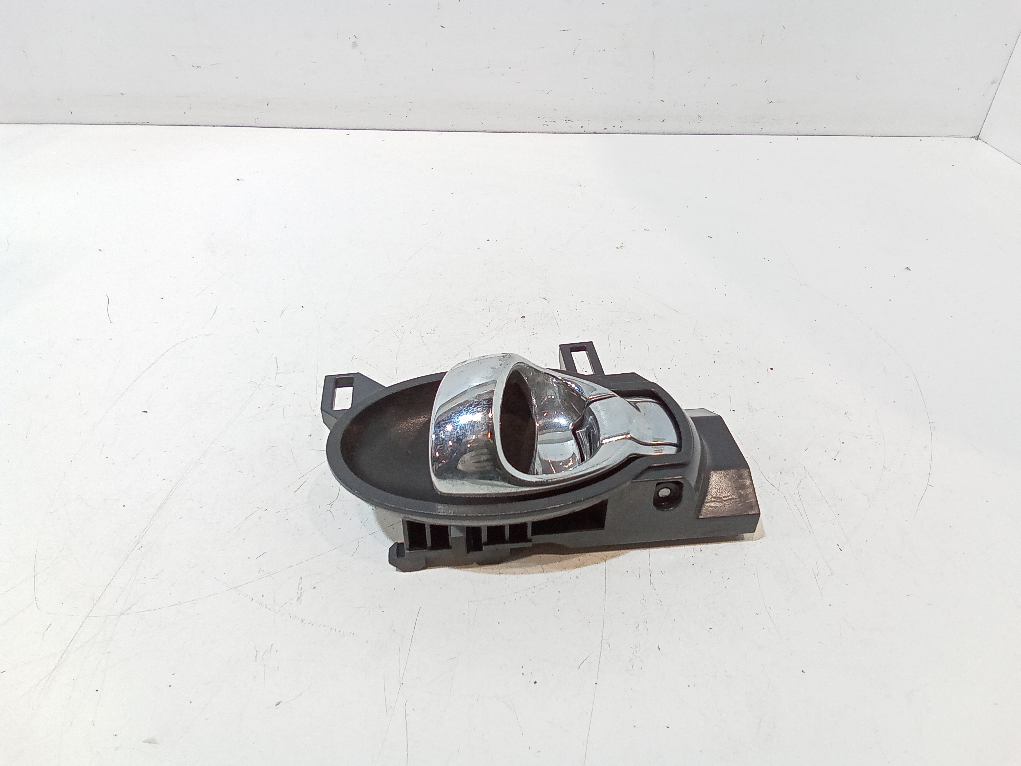 Maniglia interna Posteriore Sinistra per Nissan Micra 7 Serie (2010 - 2016)