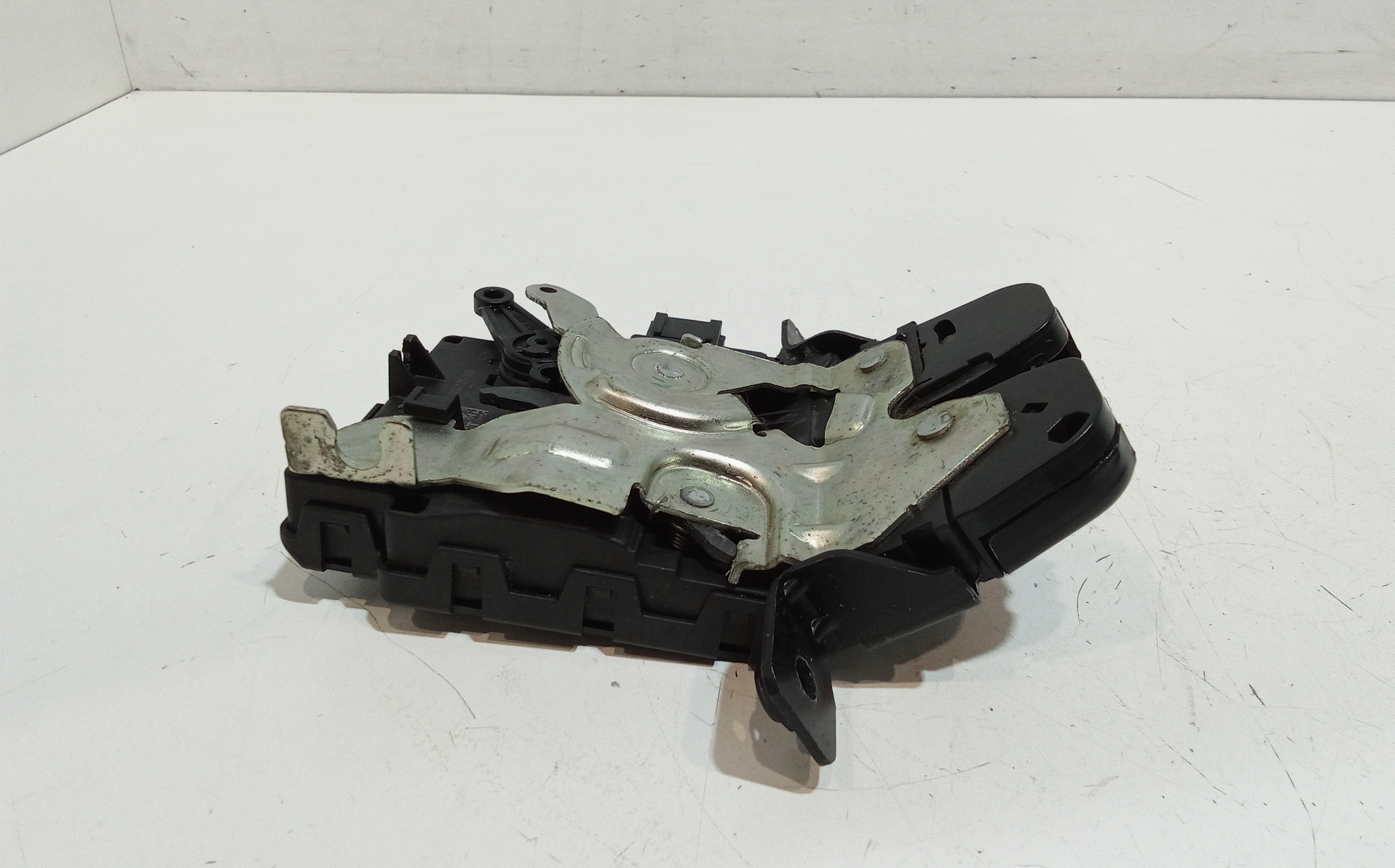 Serratura Cofano Posteriore per Alfa Romeo Stelvio Serie (949_) (16>) (2016 - In produzione)